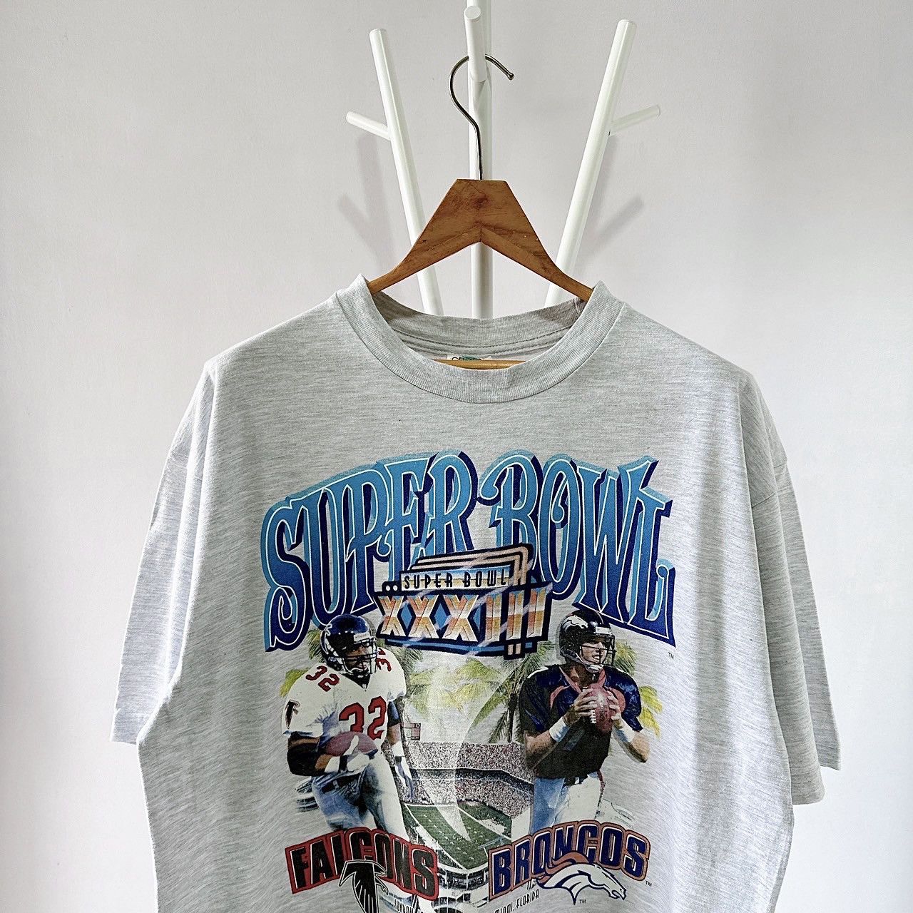 Vintage 90s Denver Broncos Vs Atlanta Falcons NFL t-shirt/ XL Size US XL / EU 56 / 4 - 3 Thumbnail