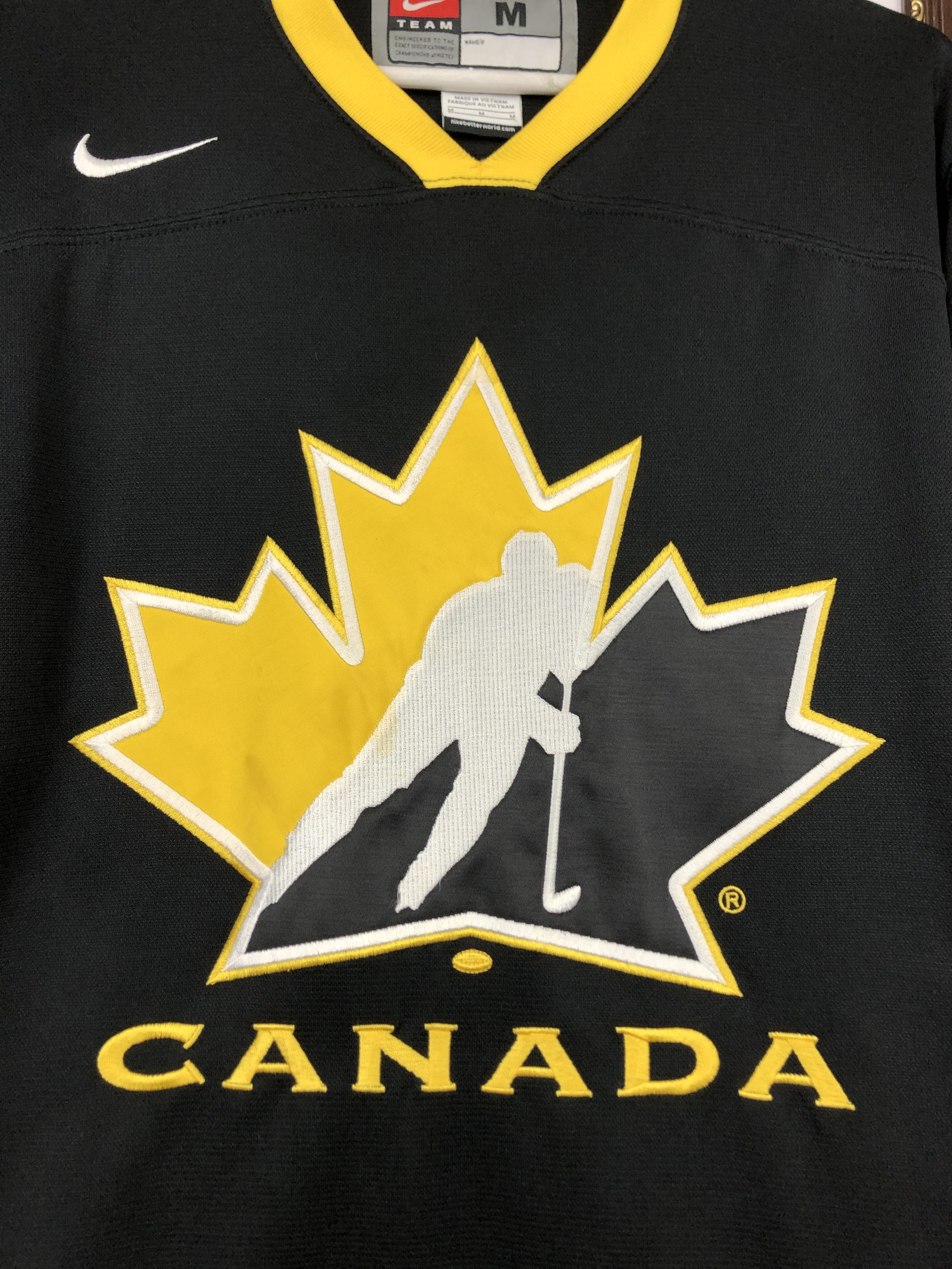 Nike Vintage Nike Canada Ice Hockey Jersey Shirt Rare Trikot Size US M / EU 48-50 / 2 - 3 Thumbnail
