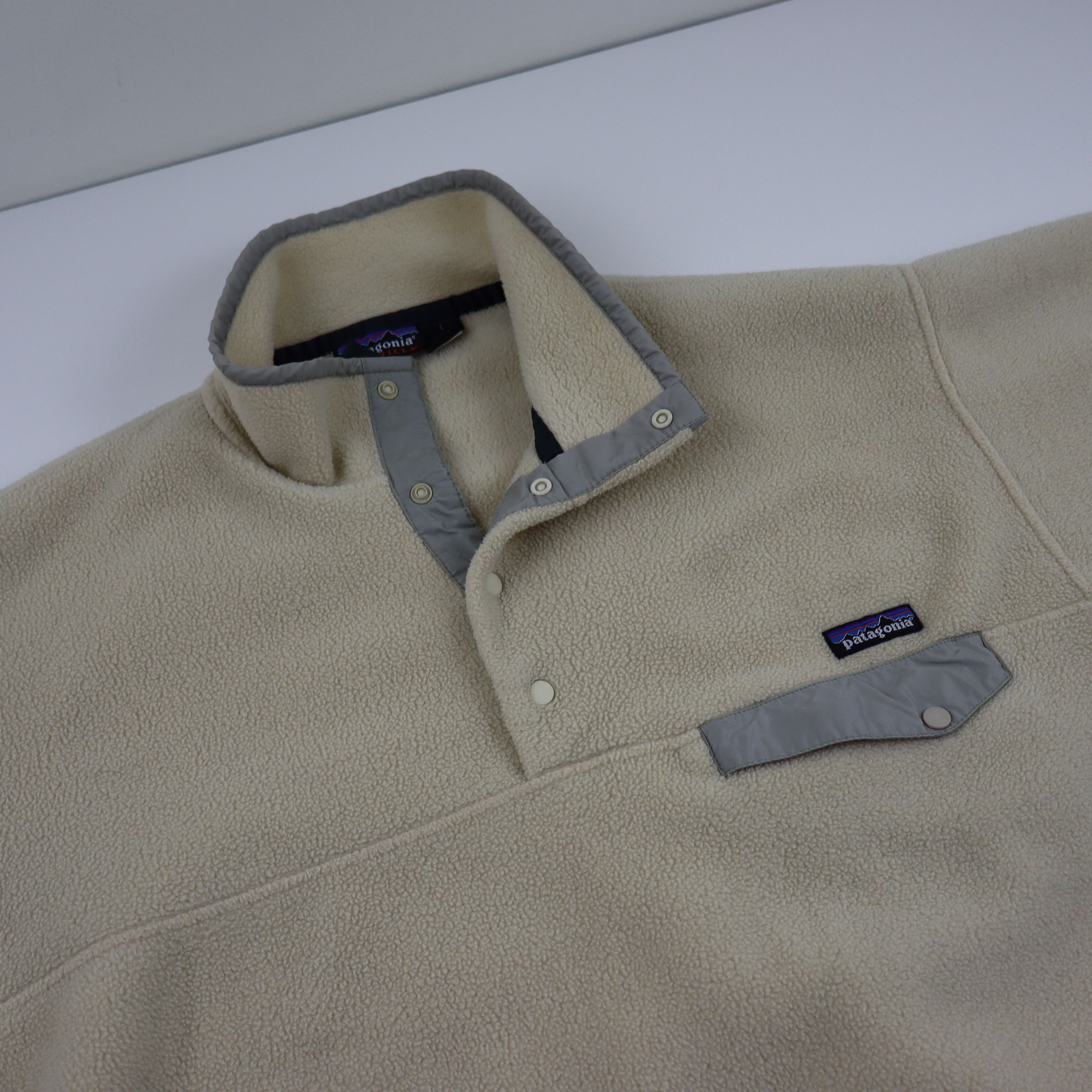 Patagonia × Vintage Vintage 90s Patagonia Beige Fleece Snap-T Pullover Jacket Size US L / EU 52-54 / 3 - 4 Thumbnail