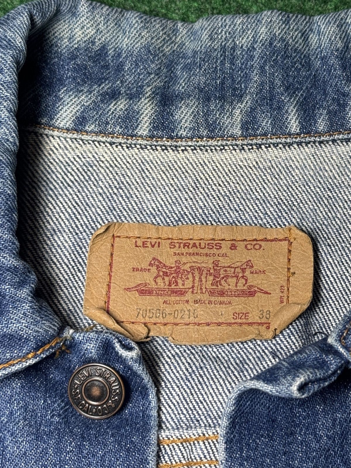 Levi's Vintage Clothing Vintage 90s Levi’s 70506 Denim Trucker Grunge Med 38 Jacket Size US M / EU 48-50 / 2 - 4 Thumbnail