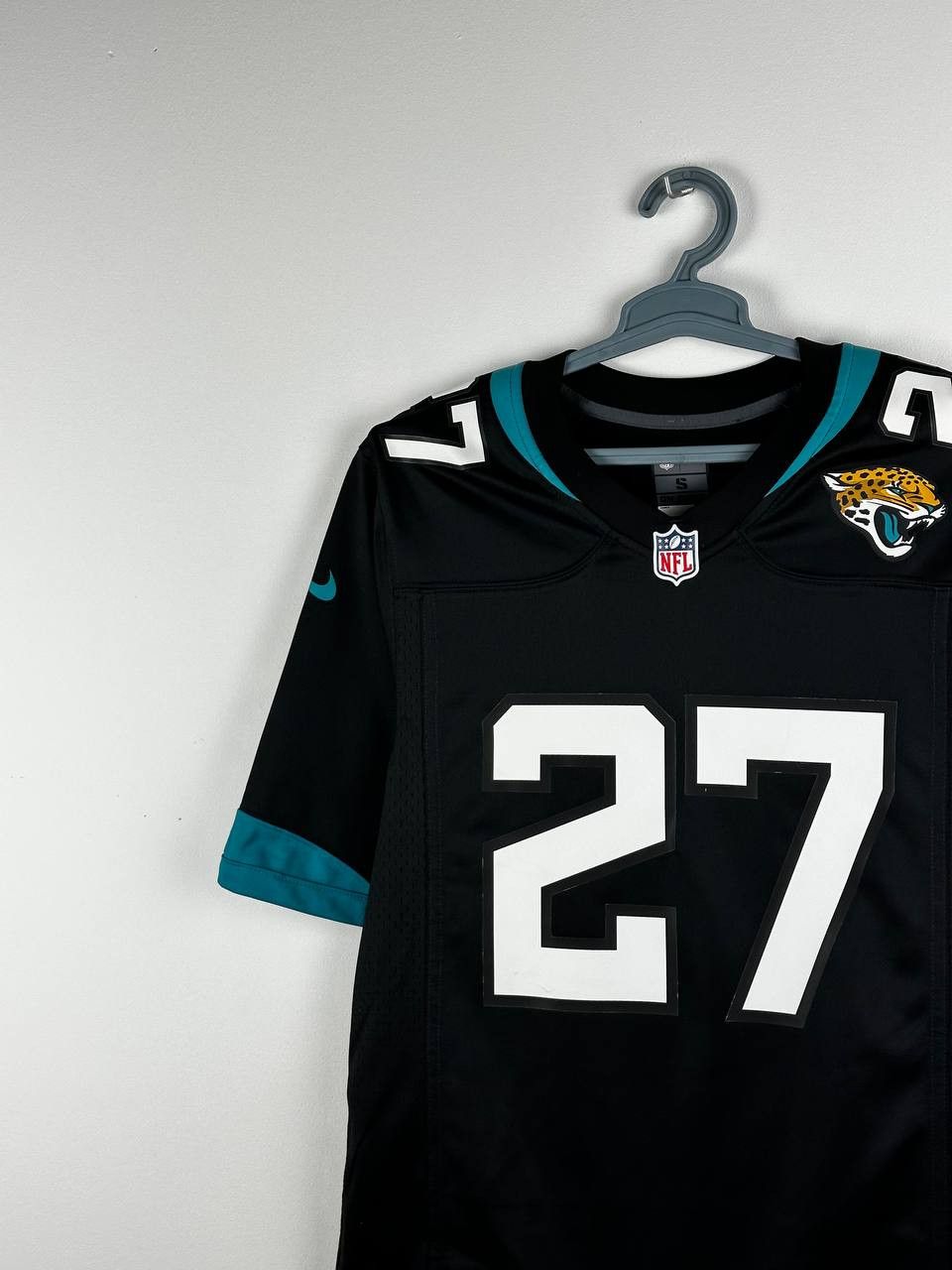 NFL × Nike Carolina Panthers NFL Jersey Nike Shirt Fournette #27 Size US S / EU 44-46 / 1 - 5 Thumbnail
