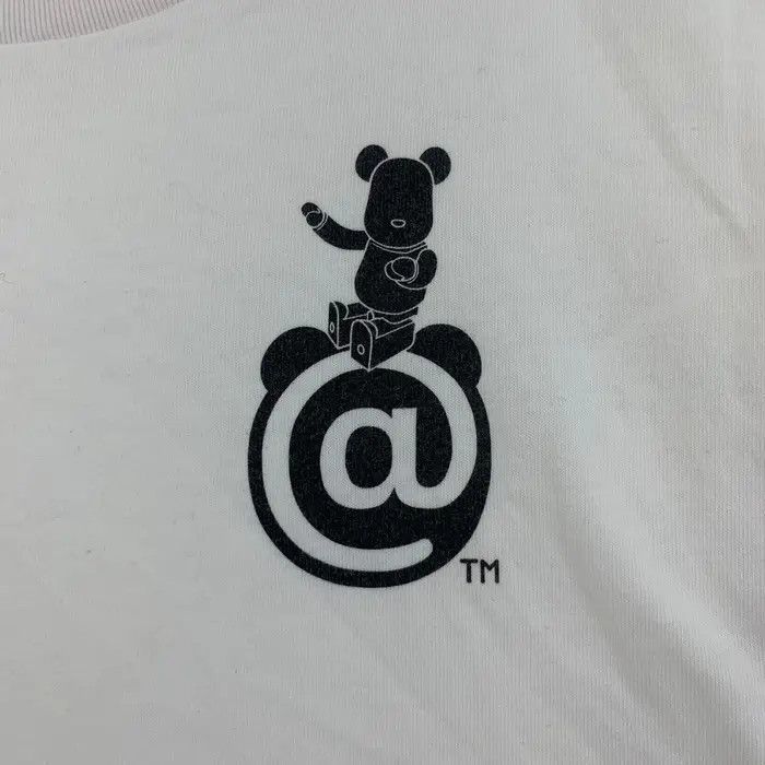 Medicom Toy MEDICOM TOY X UNIQLO Bearbrick 2014 Collection Tee Shirt Size L / US 10 / IT 46 - 4 Thumbnail