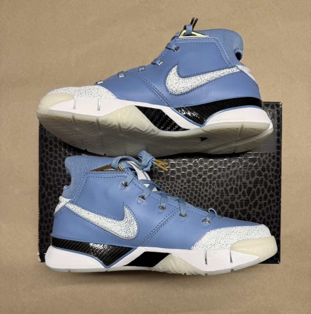 Nike Nike Zoom Kobe 1 Protro City of Champions Mens size 7.5 NEW! Size US 7.5 / EU 40-41 - 2 Thumbnail