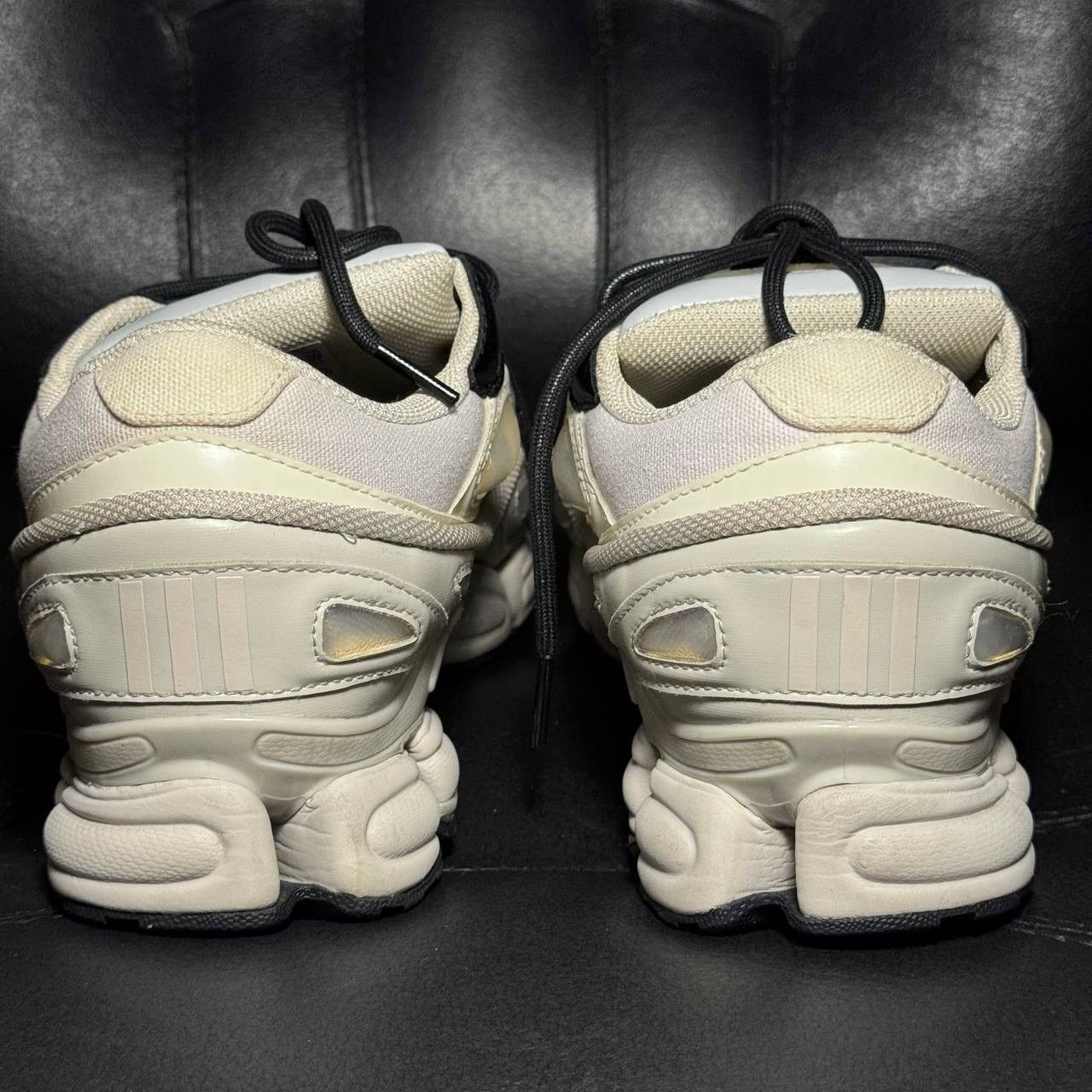 Adidas × Raf Simons 8,5us Adidas Raf Simons Ozweego Cream White Size US 8.5 / EU 41-42 - 2 Thumbnail