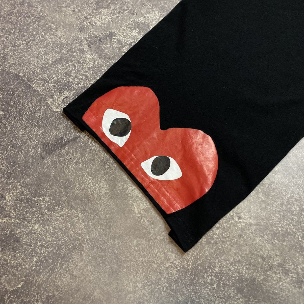 Comme des Garcons PLAY Men’s Play Comme Des Garçons Style Big logo y2k tee Size US S / EU 44-46 / 1 - 3 Thumbnail