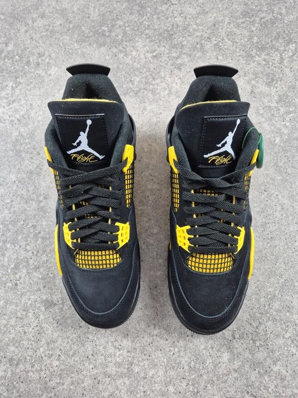 Jordan Brand Nike Jordan 4 Thunder Retro Men's Black Sneakers Size 42 Size US 8.5 / EU 41-42 - 3 Thumbnail