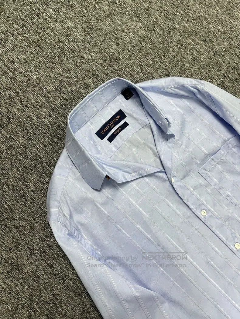 Louis Vuitton Louis Vuitton Striped Button-Up Shirt. Size US S / EU 44-46 / 1 - 2 Thumbnail