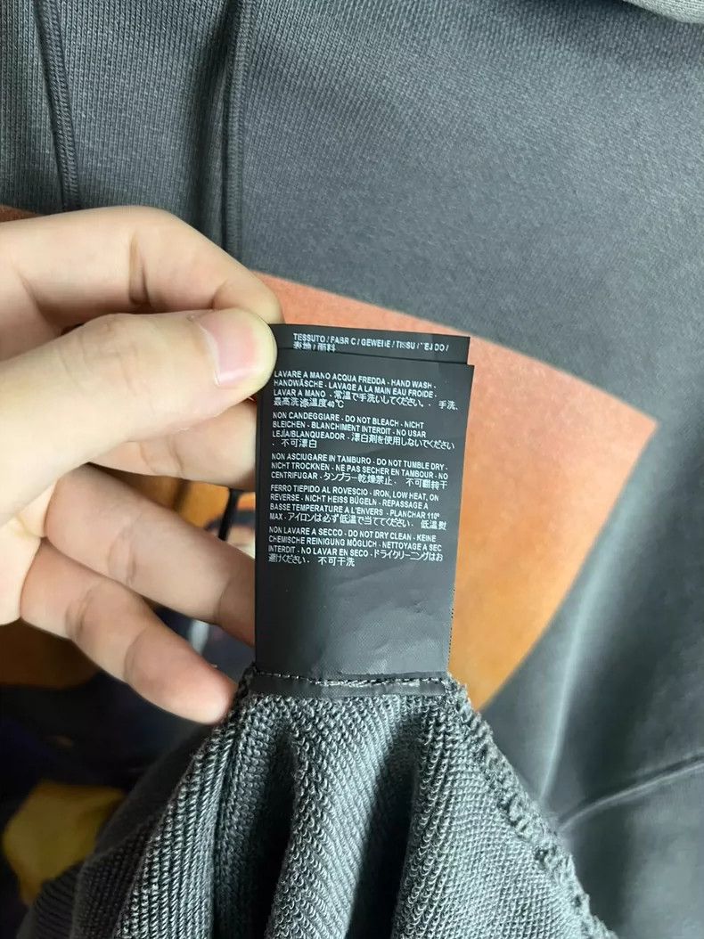 Balenciaga Balenciaga Wash to make an old portrait hoodie Size US S / EU 44-46 / 1 - 6 Thumbnail