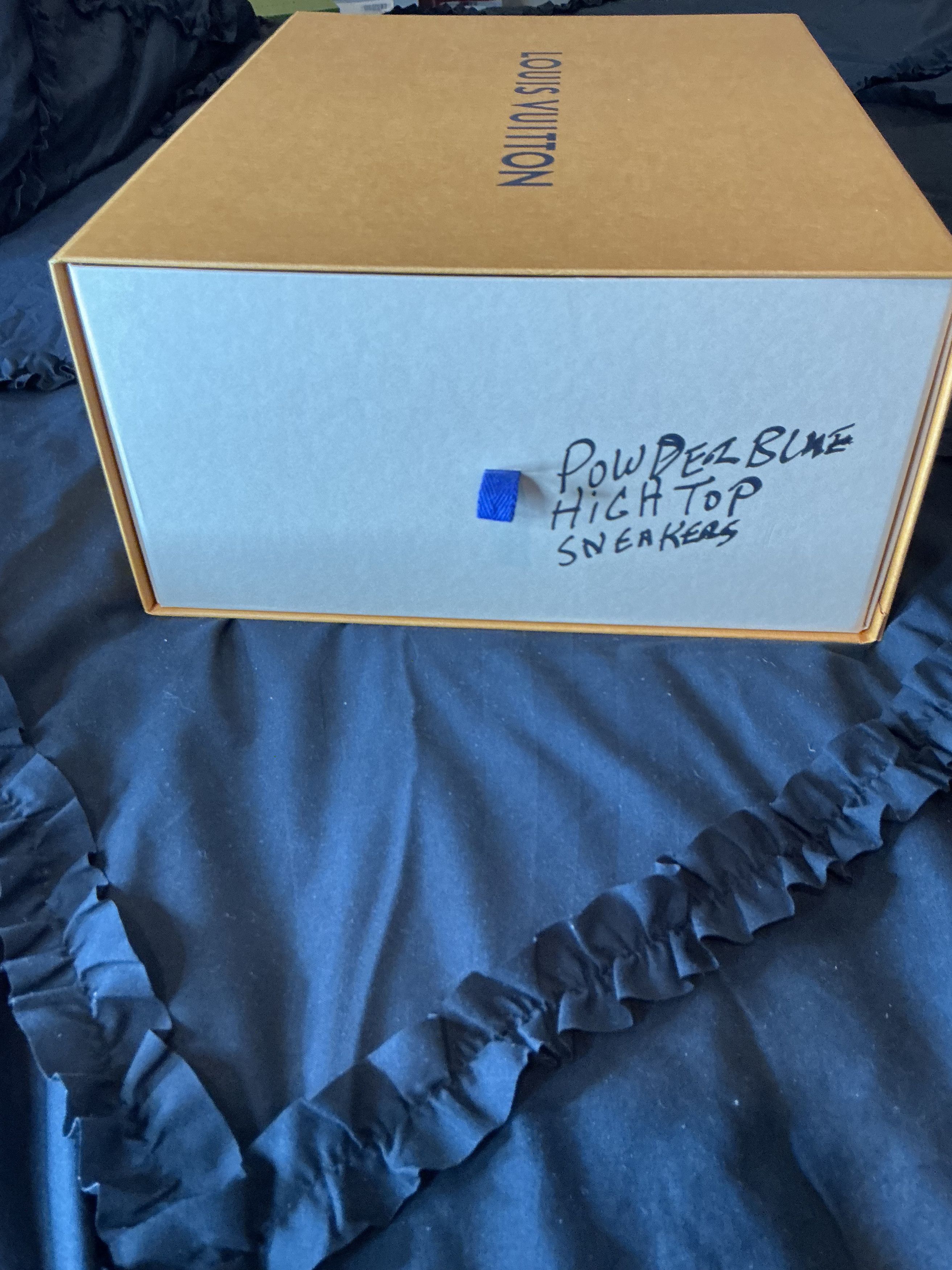 Louis Vuitton Louis Vuitton Run Away Sneaker Boot Size US 10 / EU 43 - 6 Thumbnail