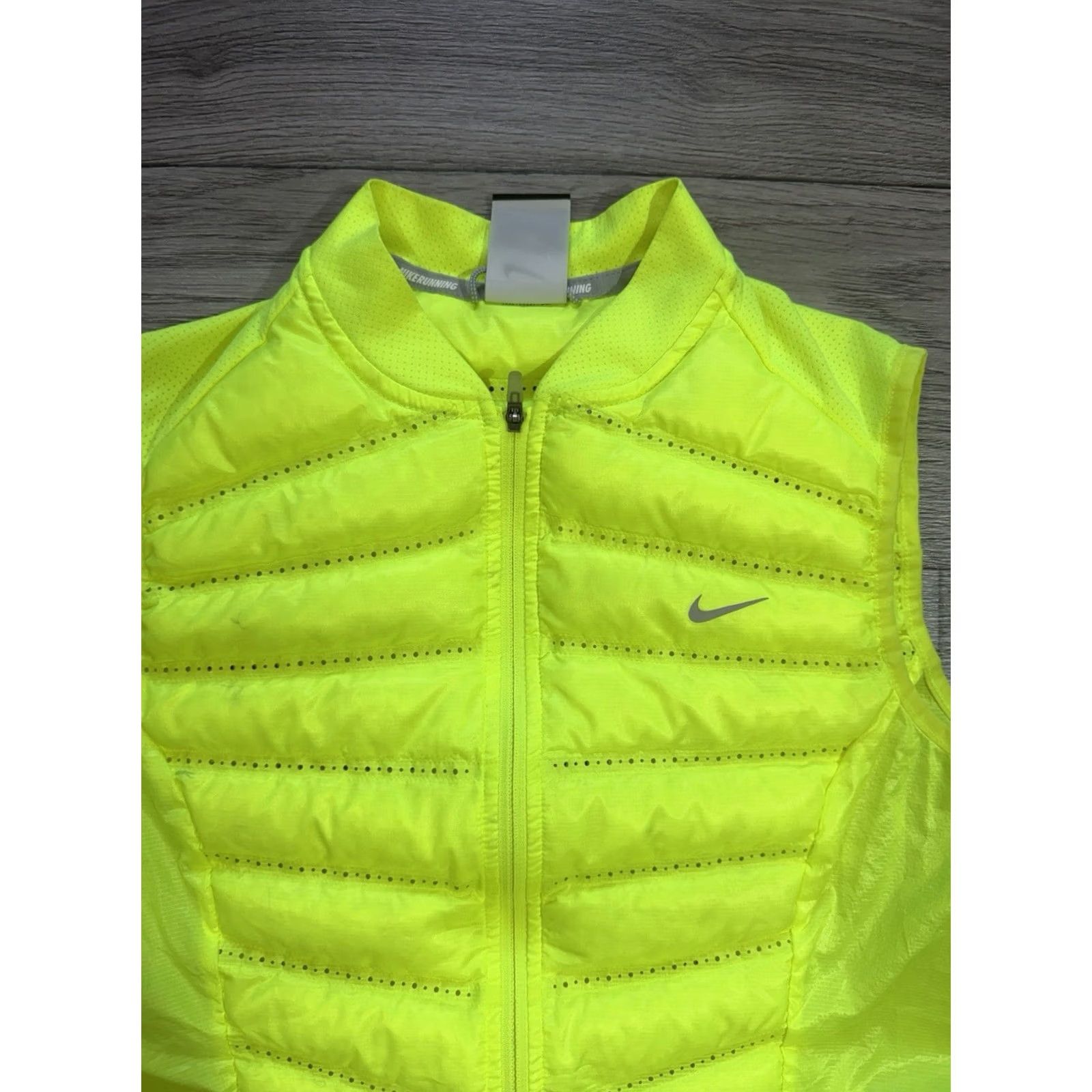 Nike Nike Vest Womens S Neon Green Aeroloft Down Puffer Running Women Size Size S / US 4 / IT 40 - 5 Thumbnail