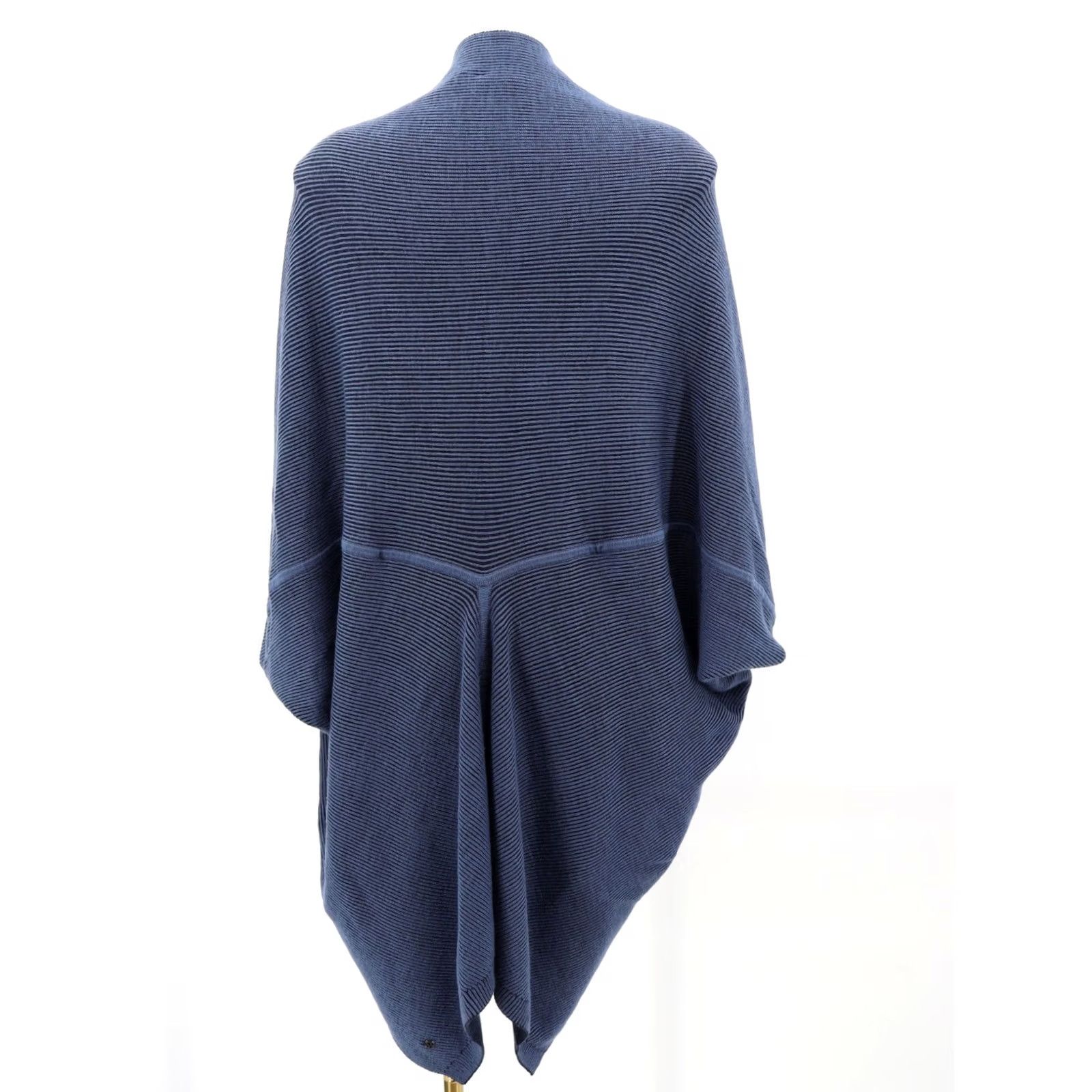 Lululemon Lululemon Exaltation Wrap Reversible Code Blue True Navy Merino Wool One Size Women Sweater Wrap Shirts? Size ONE SIZE - 2 Thumbnail