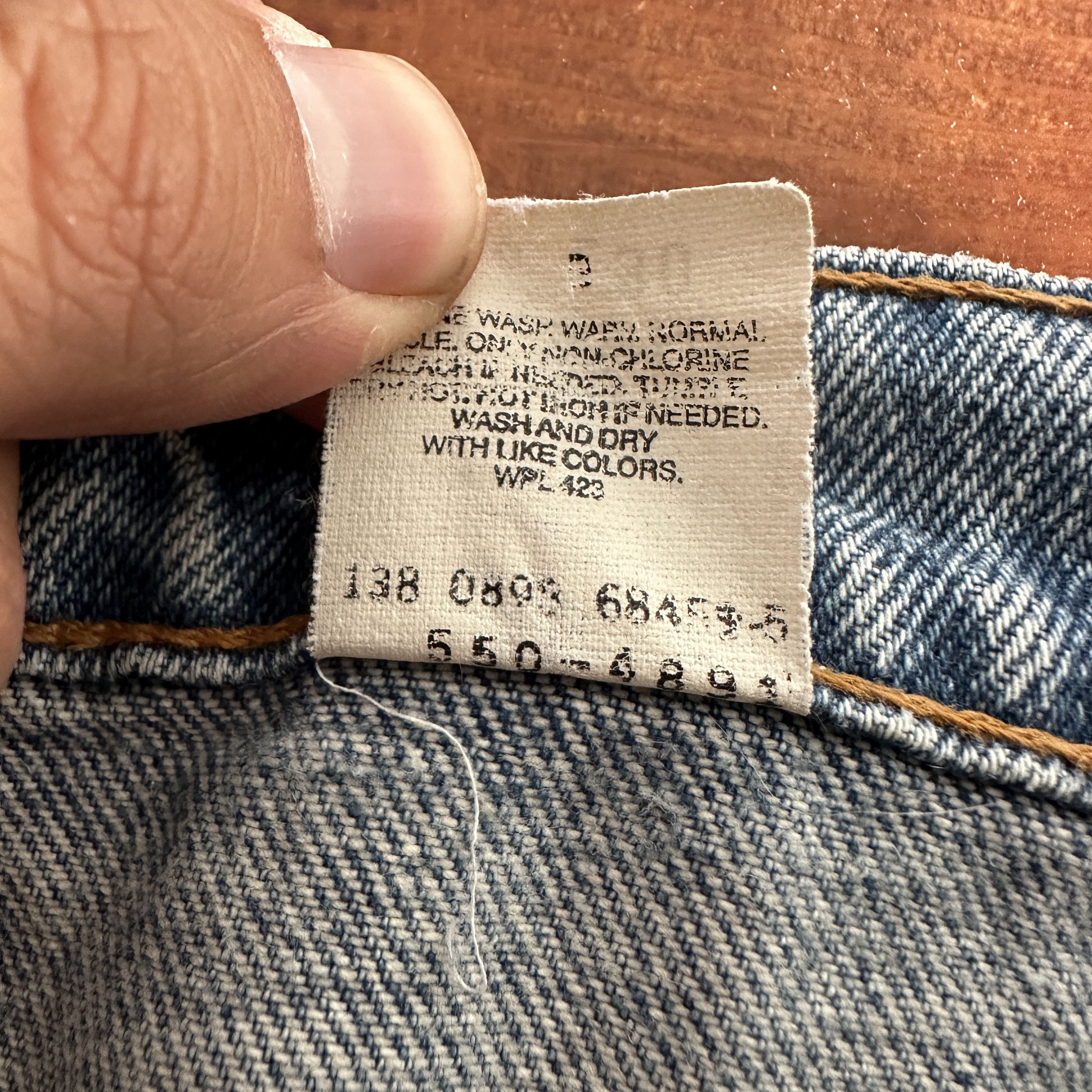 Levi's Vtg Levis 550 Jeans Mens 90s Relaxed Stonewash Denim Baggy Size US 36 / EU 52 - 11 Thumbnail