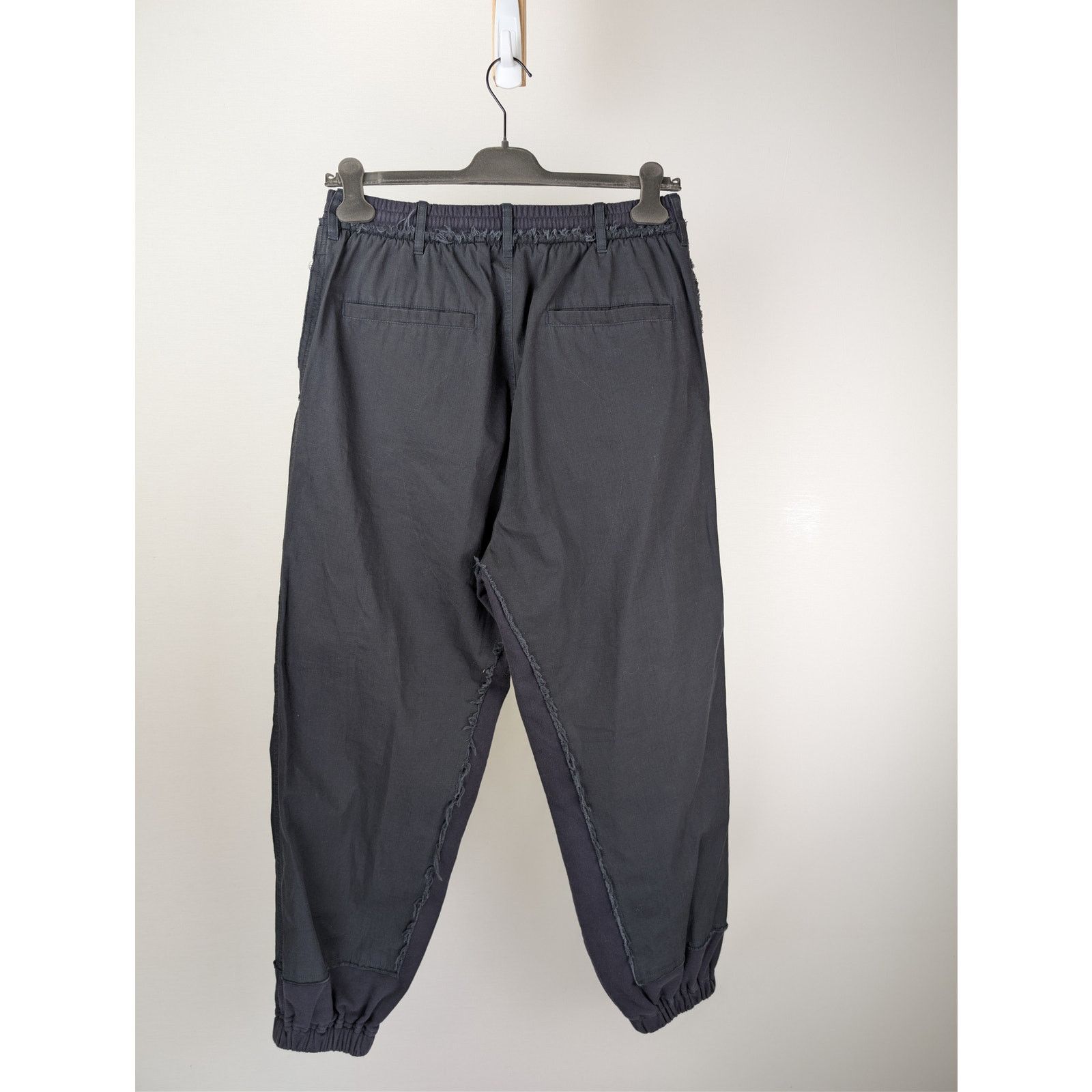 Balenciaga o1rshd1 Patched Hybrid Cargo Trackpants in dark navy Size US 30 / EU 46 - 9 Thumbnail