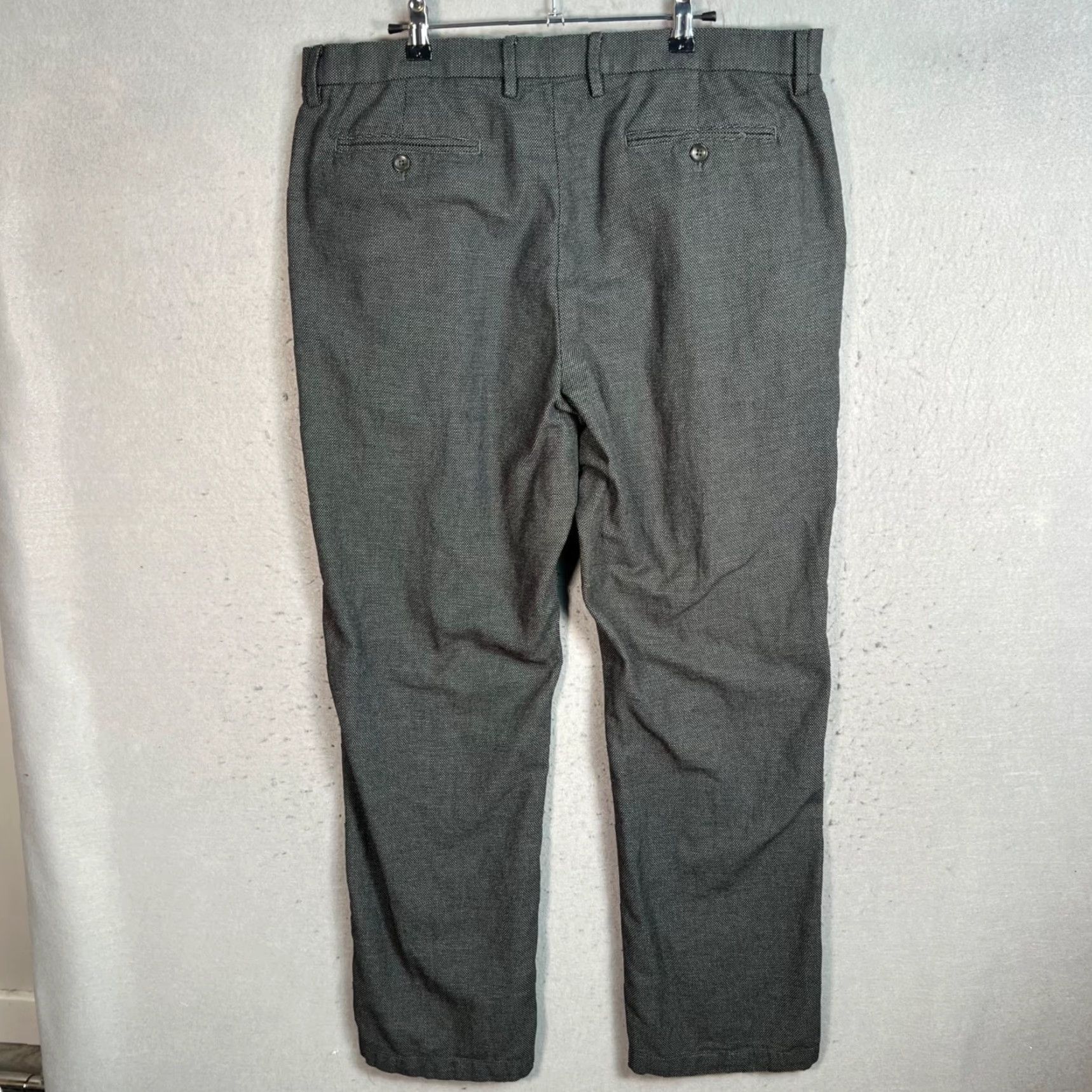 Banana Republic Banana Republic Pants Mens 38 x 32 Gray 100% Cotton Straight Leg Dress Pants Solid Style Mens Size US 38 / EU 54 - 2 Thumbnail