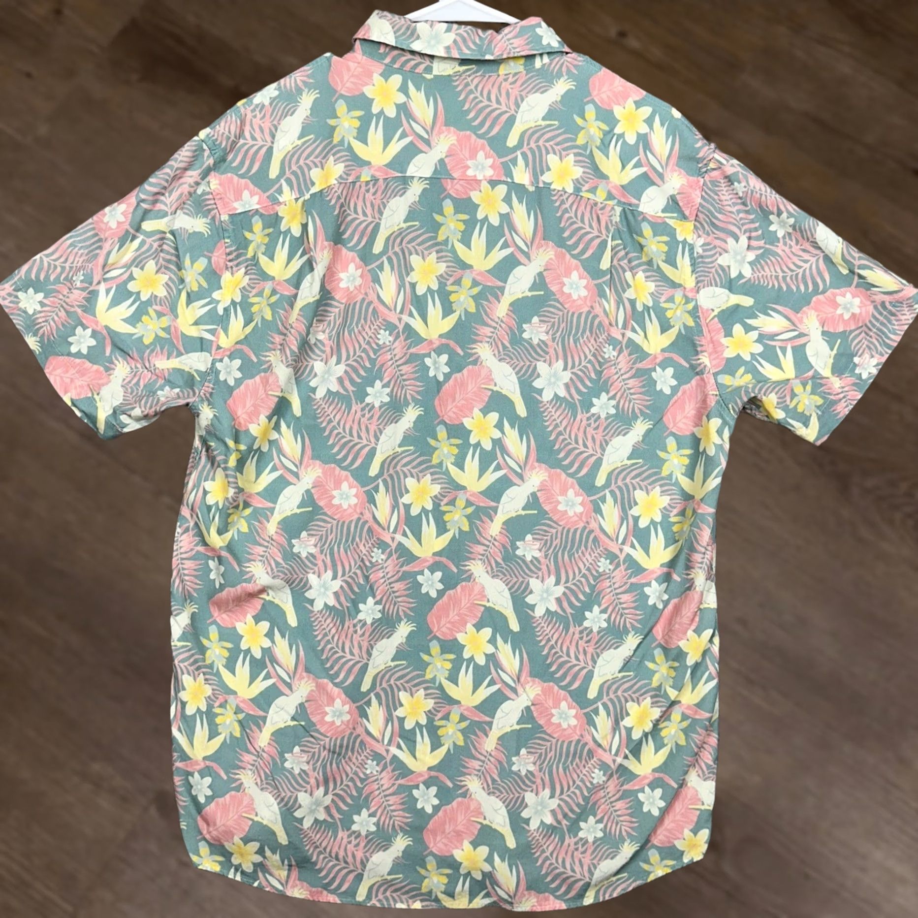 Pinko Tipsy Elves Shirt Men XL Green Pink Hawaiian Floral Button Up Short Sleeve All Seasons Pocket Tropical 2020s Party/Cocktail Womens? Size US XL / EU 56 / 4 - 1 Thumbnail