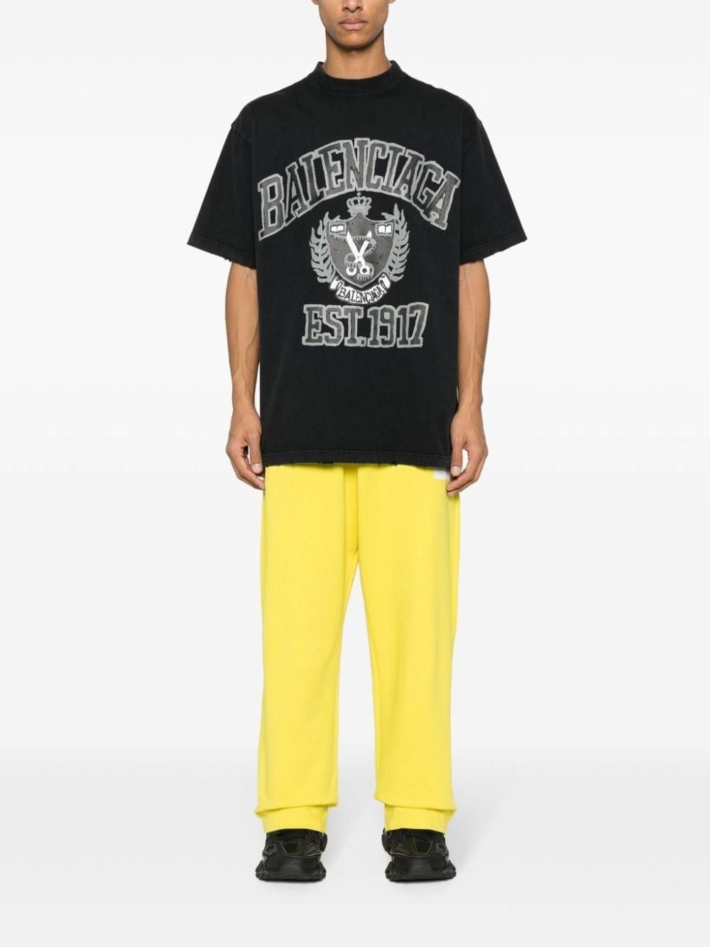 Balenciaga o1srvl11e0825 555 / DIY College T-Shirt Medium Fit in Black Size US M / EU 48-50 / 2 - 2 Thumbnail