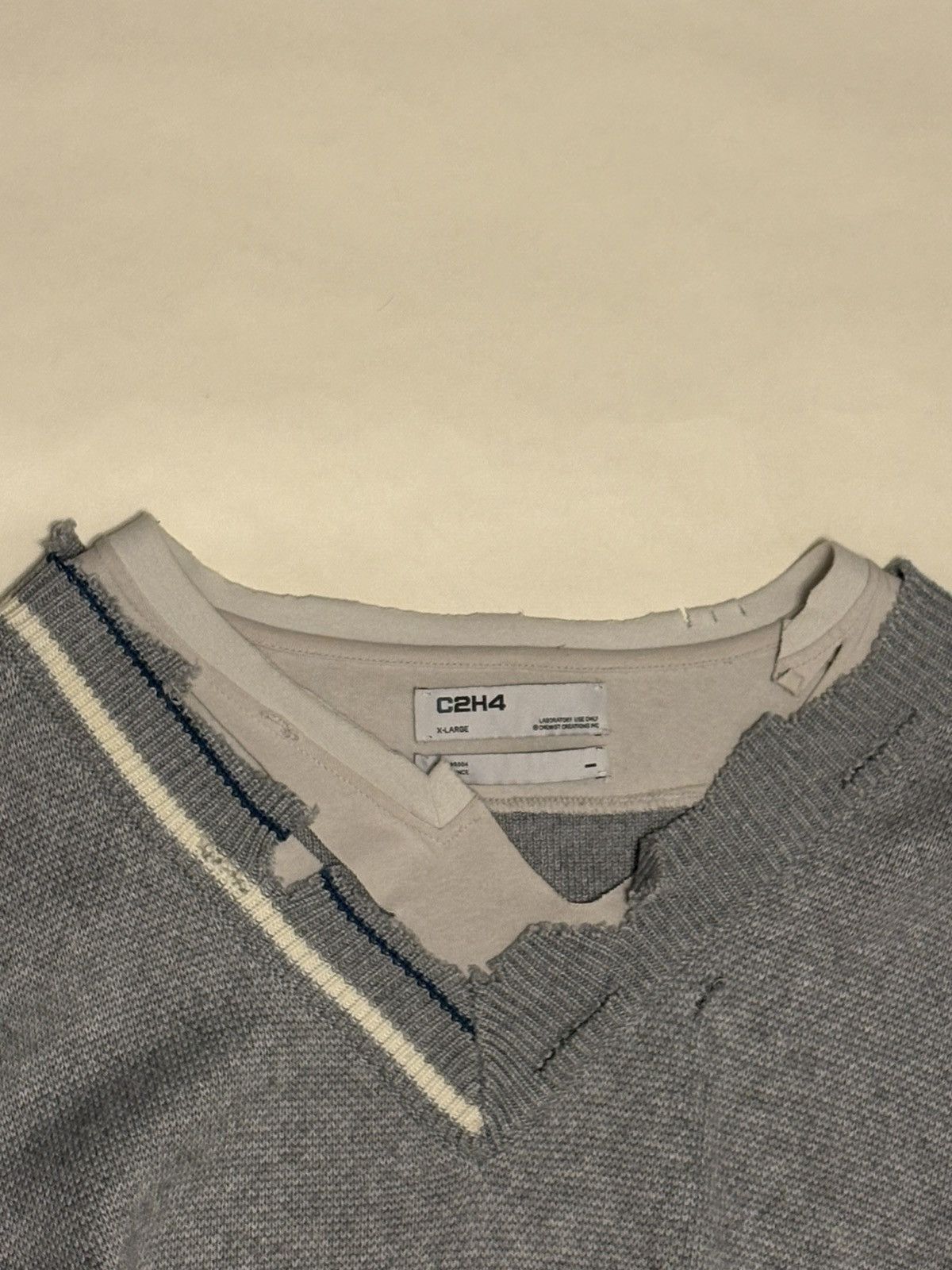 C2H4 C2H4 Distressed Crewneck Size US XL / EU 56 / 4 - 5 Thumbnail