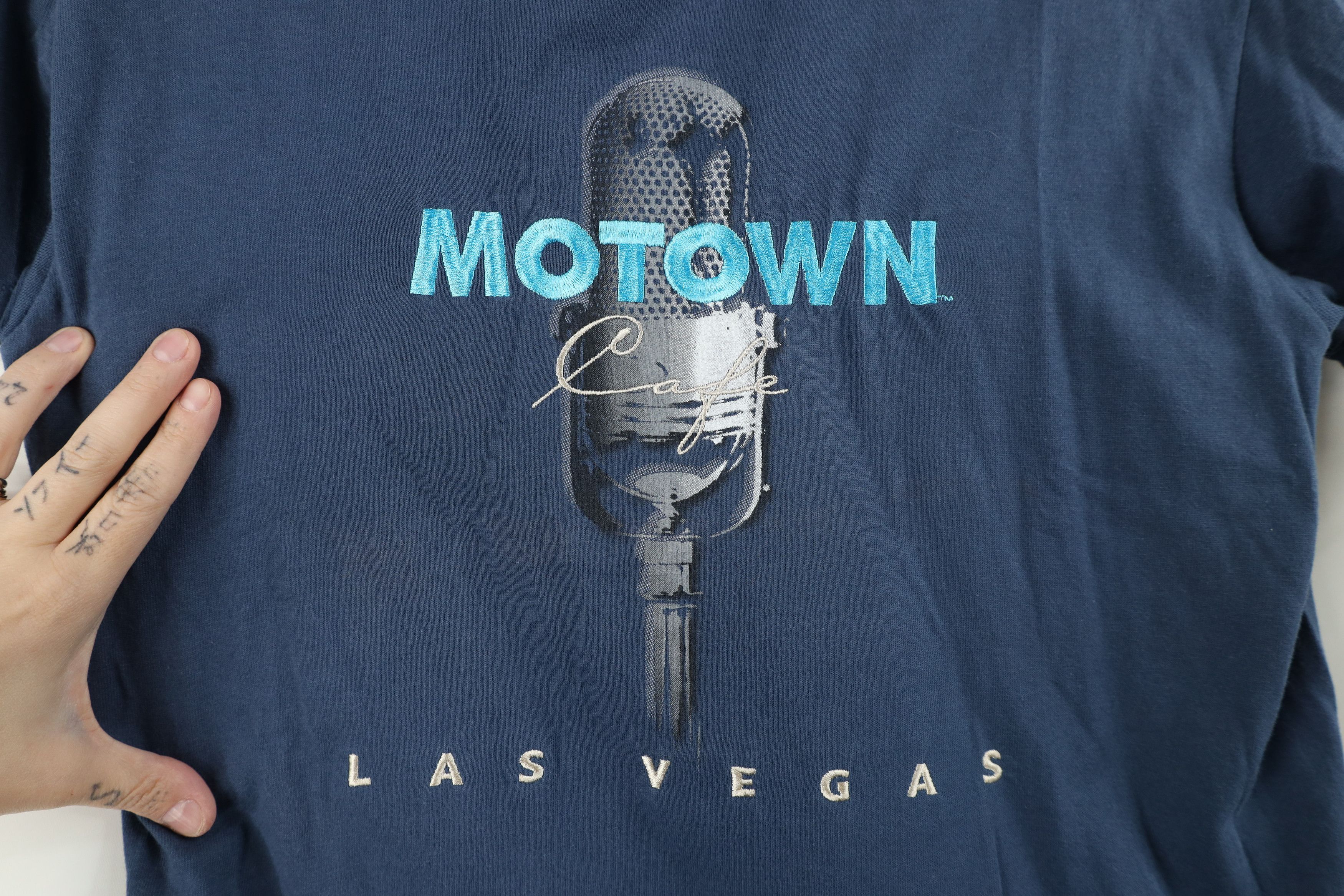Vintage Vintage 90s Streetwear Motown Cafe Las Vegas T-Shirt Blue Size US S / EU 44-46 / 1 - 4 Thumbnail