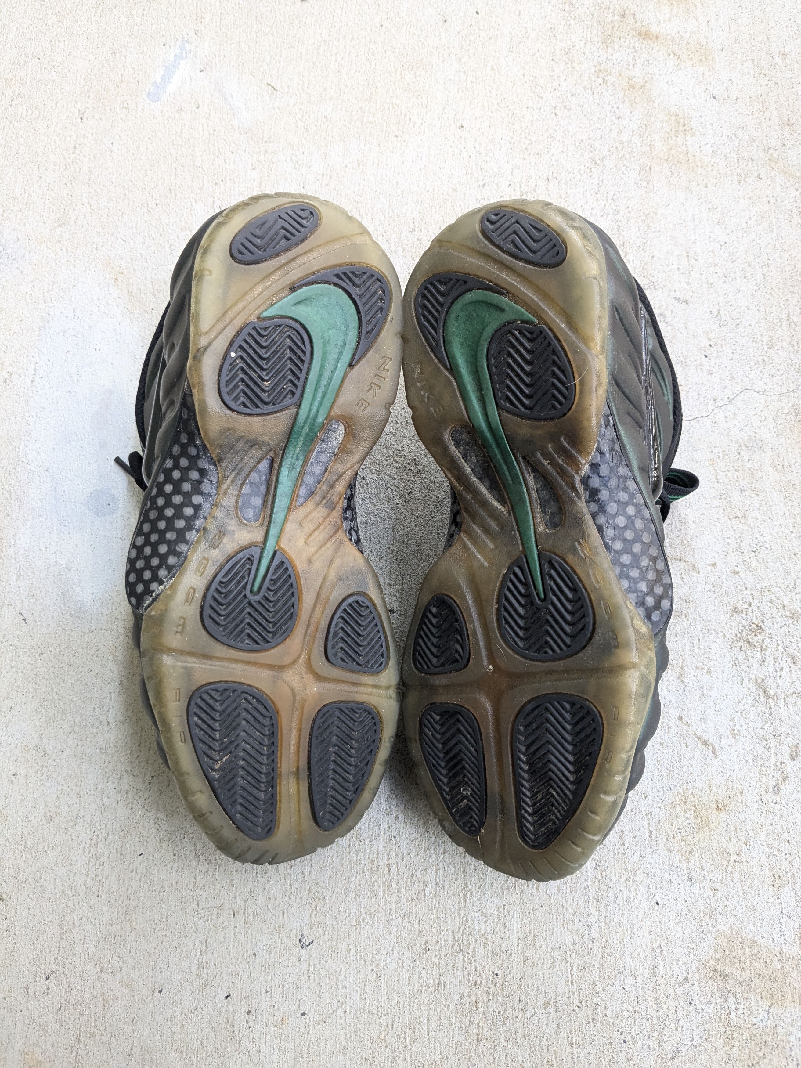 Nike Nike Air FOAMPOSITE PRO Pine Green 624041-301 9 Size US 9 / EU 42 - 15 Thumbnail