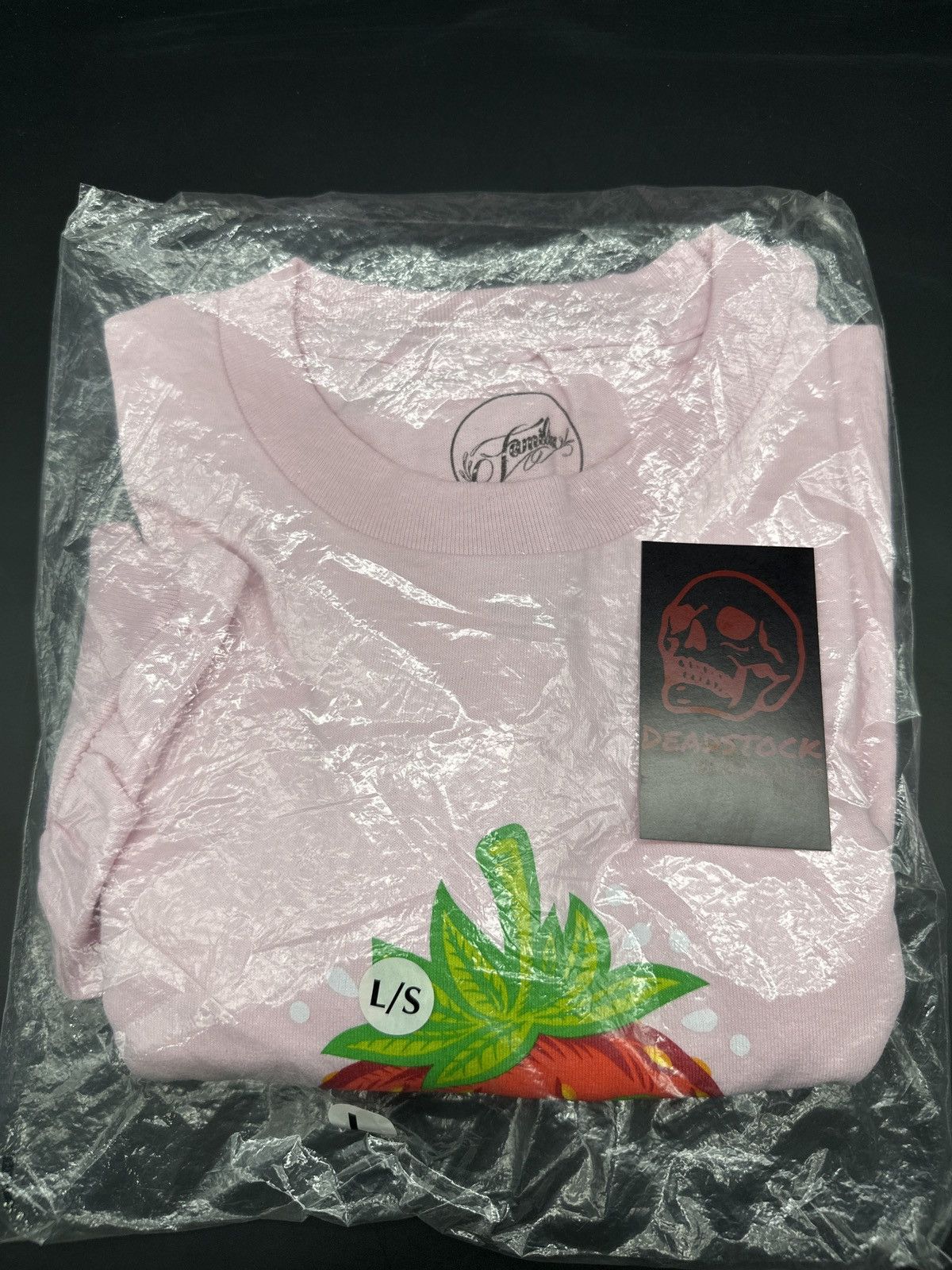 Vintage Familia Strawberry Cough Long Sleeve Tee Size US L / EU 52-54 / 3 - 1 Thumbnail