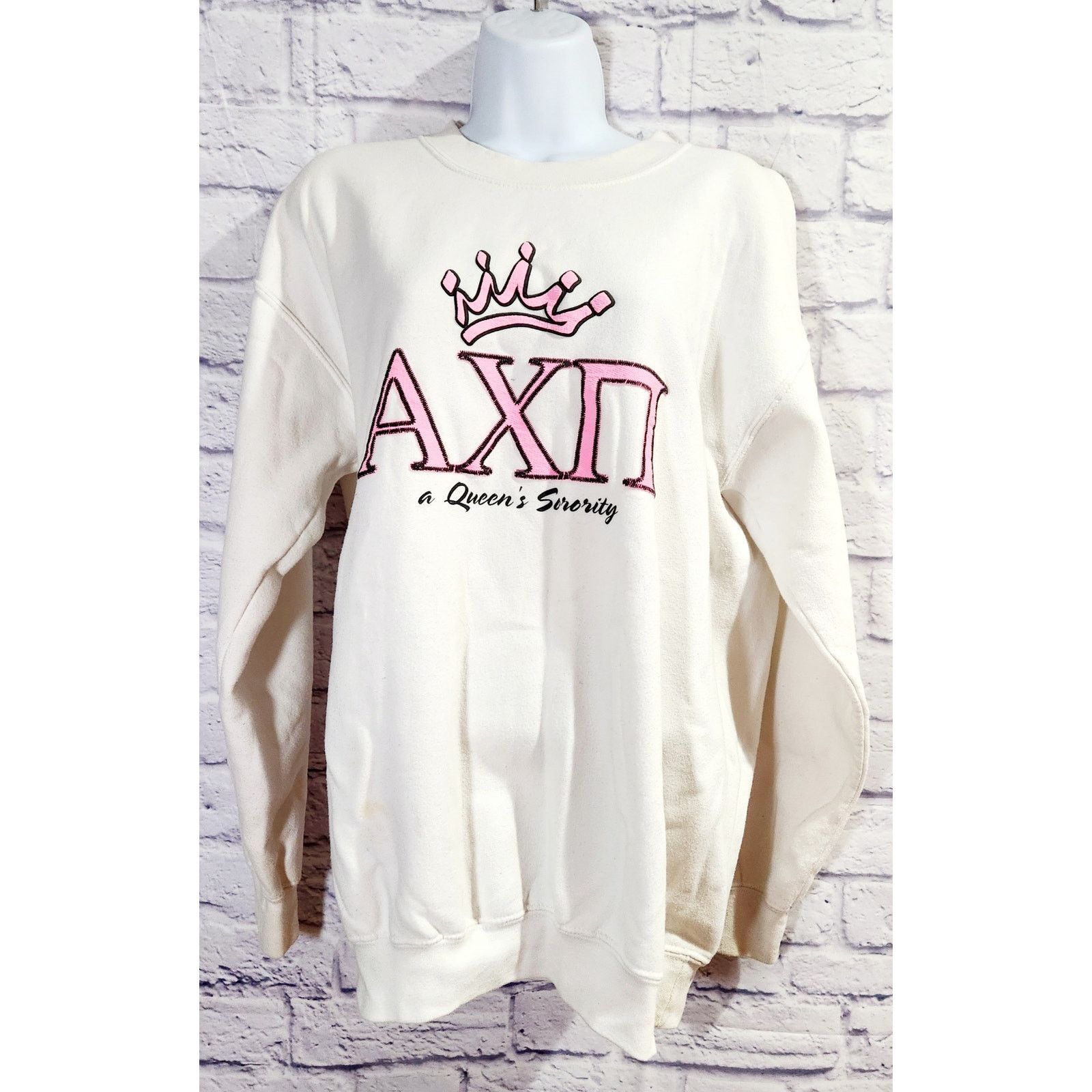 Other Gildan White Pink AXN A Queens Sorority Graphic Sweatshirt M Size M / US 6-8 / IT 42-44 - 1 Thumbnail