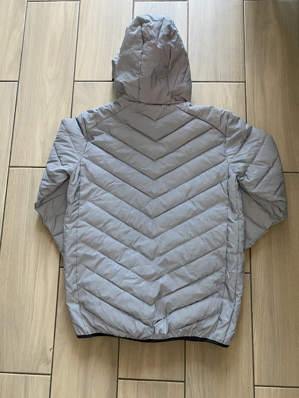 Ellesse Ellesse men's light reflective jacket Size US M / EU 48-50 / 2 - 7 Thumbnail