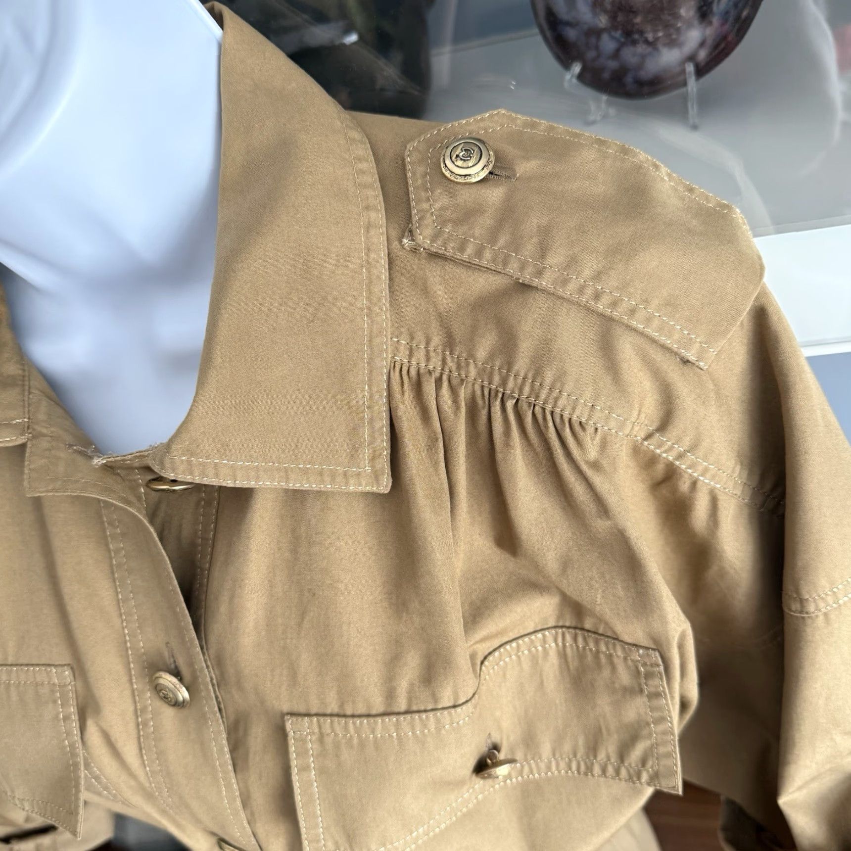 Vintage VINTAGE Mila Schon Shirt Dress Khaki 4 100% Cotton Utility Style Button Front Logo Pockets Epaulets Chest Patch Front Hip Pockets knee Length Women Size S / US 4 / IT 40 - 5 Thumbnail