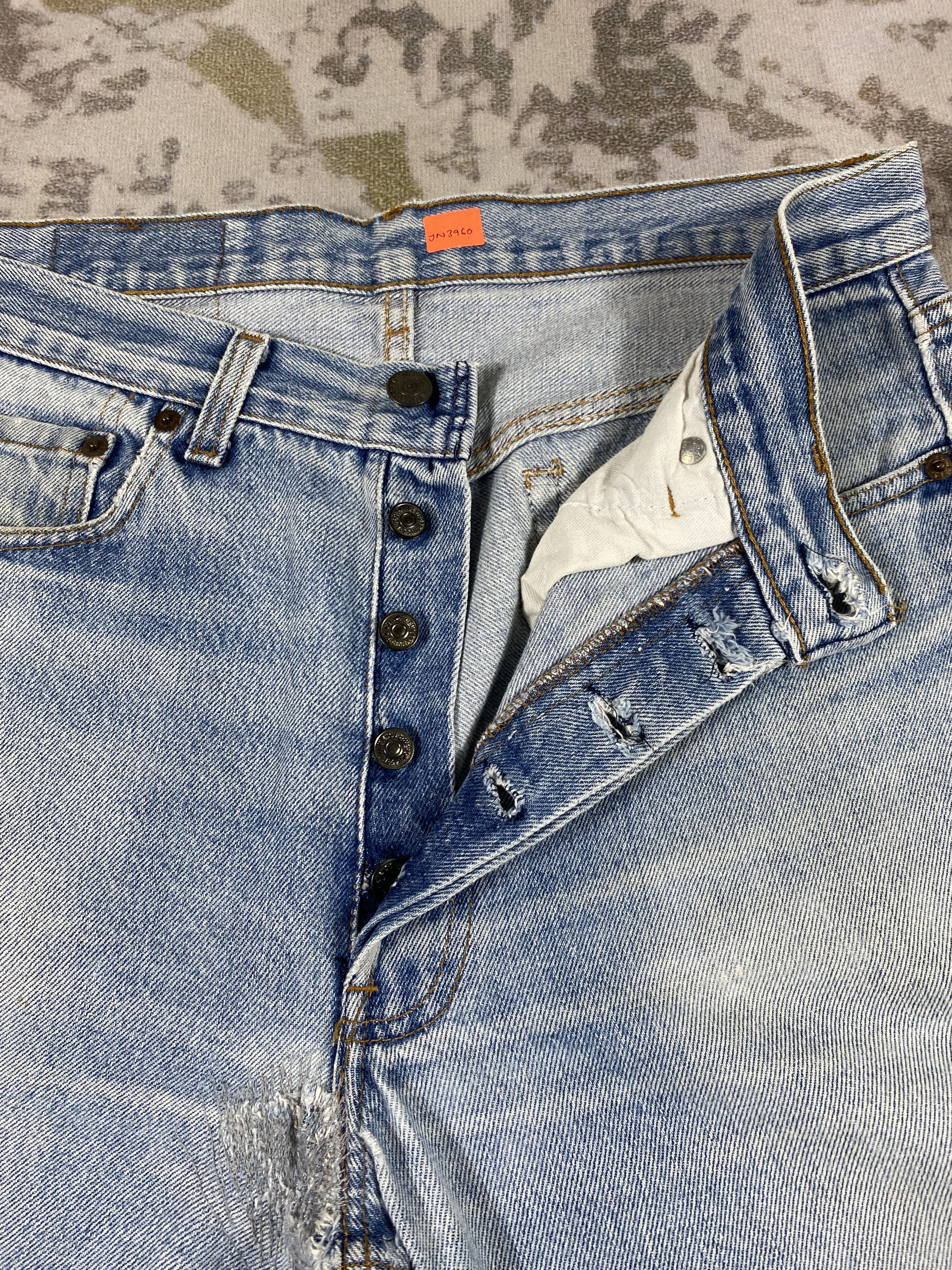Levi's Vintage Clothing Light Blue Vintage 80s Levi's 501 Jeans 32x29 Denim-JN3960 Size US 32 / EU 48 - 7 Thumbnail