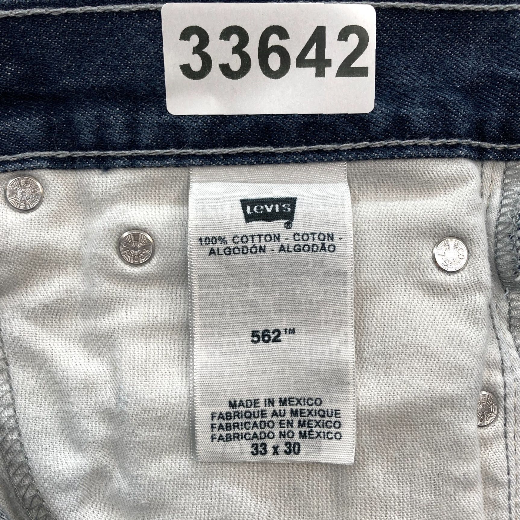 Levi's Levi's 562 Jeans Mens 33x27 Dark Wash Blue Denim Button Fly Straight 90s USA Cowboy Relaxed Fit Size US 33 - 5 Thumbnail