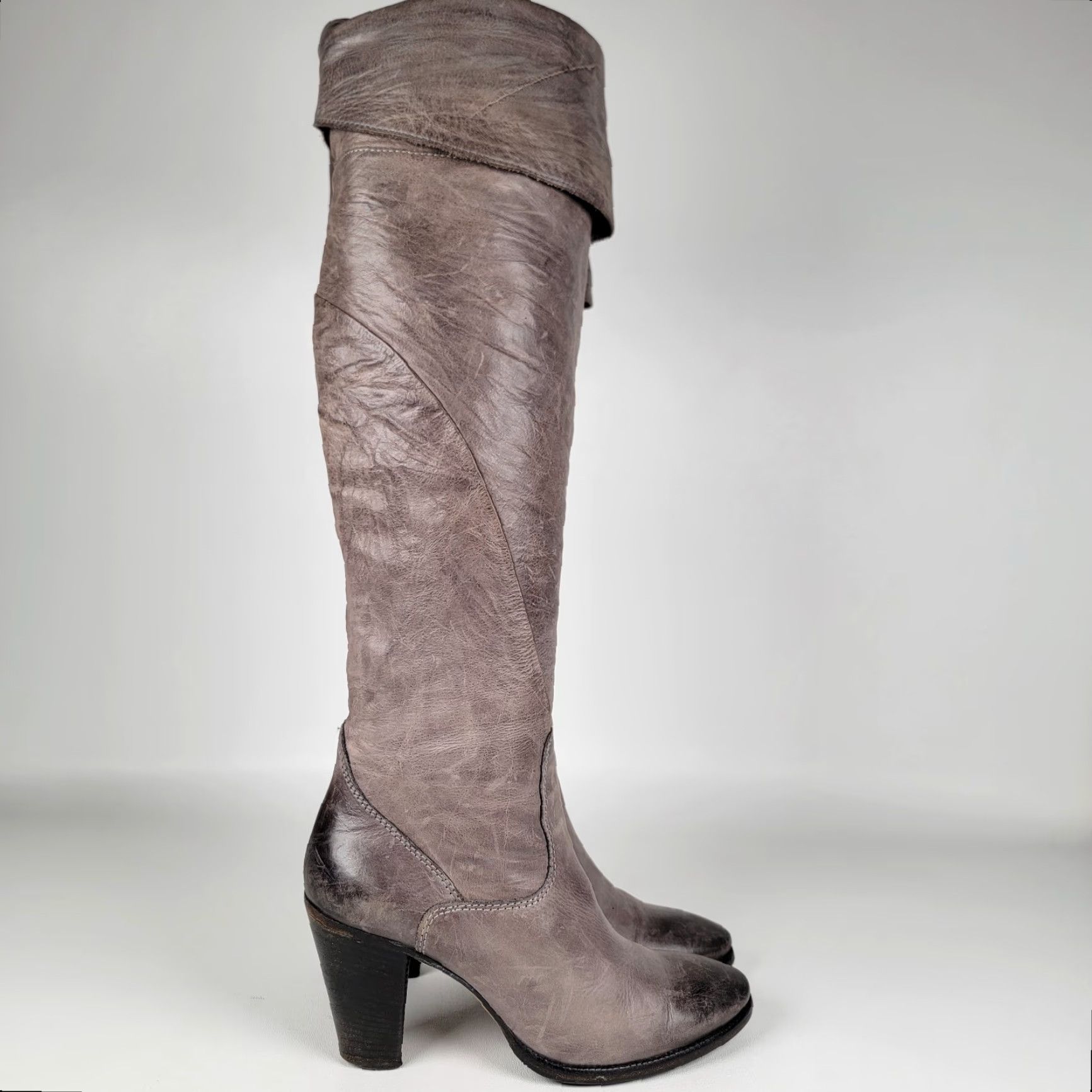 Vintage VINTAGE Vero Cuoio Alberto Fellini Boot Woman Gray Leather Boots Knee High 38 Size US 8 / IT 38 - 2 Thumbnail