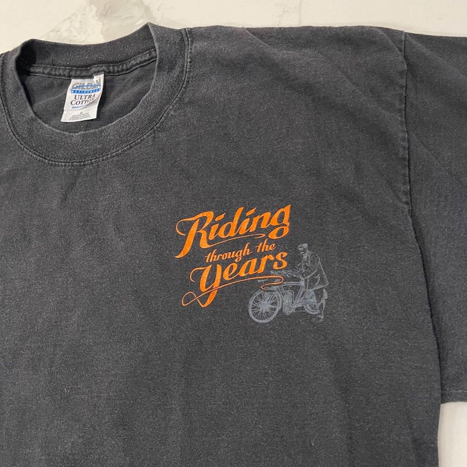 Gildan Vintage 97 Riding Through The Years Motorcycle TShirt Men XL Size US XL / EU 56 / 4 - 2 Thumbnail