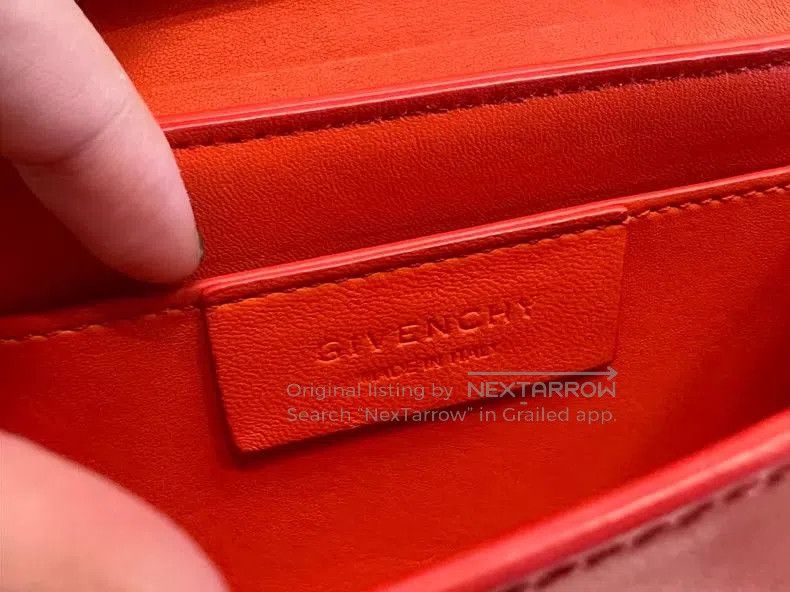 Givenchy Givenchy Bow Cut Mini Chain Bag. Size ONE SIZE - 4 Thumbnail