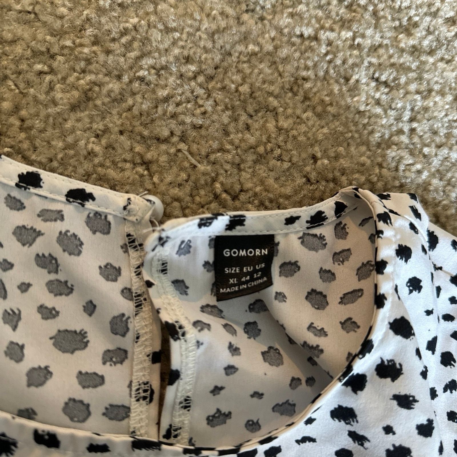 Shein SHEIN top with Ruffle Sleeves Sz XL Size XL / US 12-14 / IT 48-50 - 2 Thumbnail