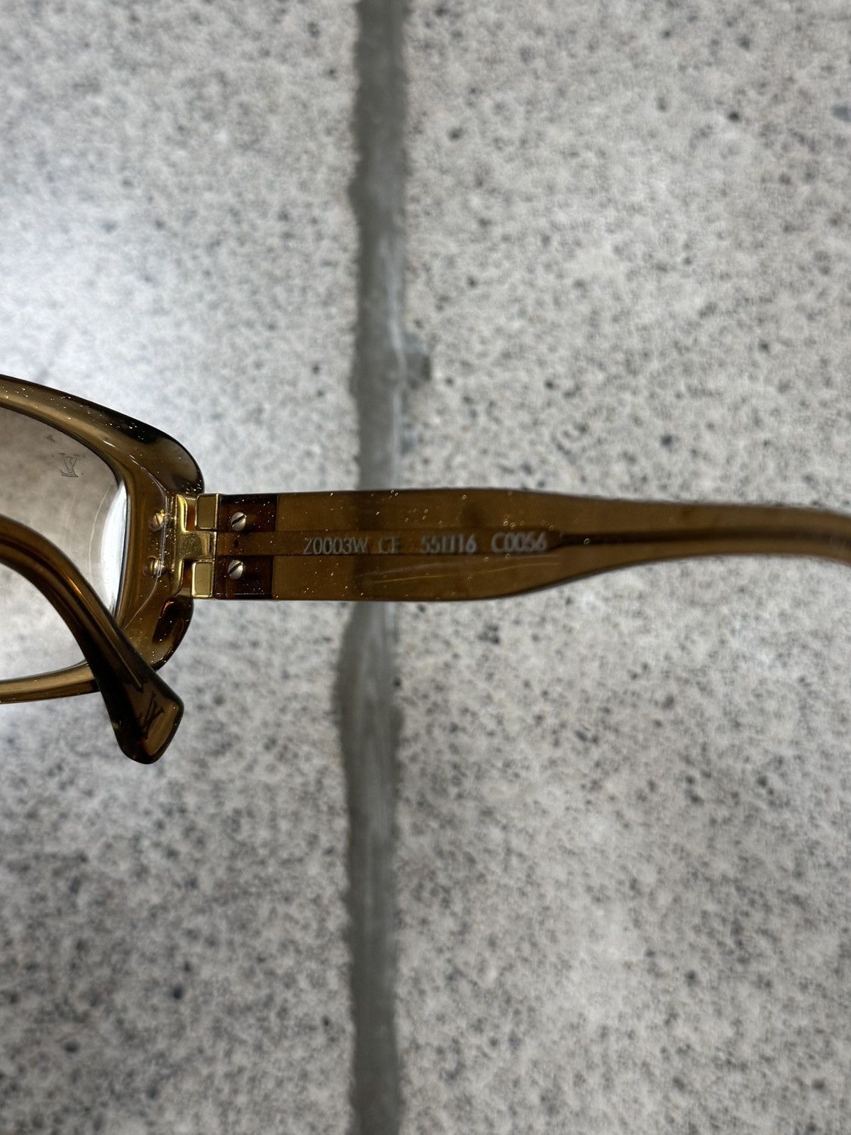 Louis Vuitton Louis Vuitton ‘Honeycomb’ Brown Speckled Sunglasses Size ONE SIZE - 4 Thumbnail