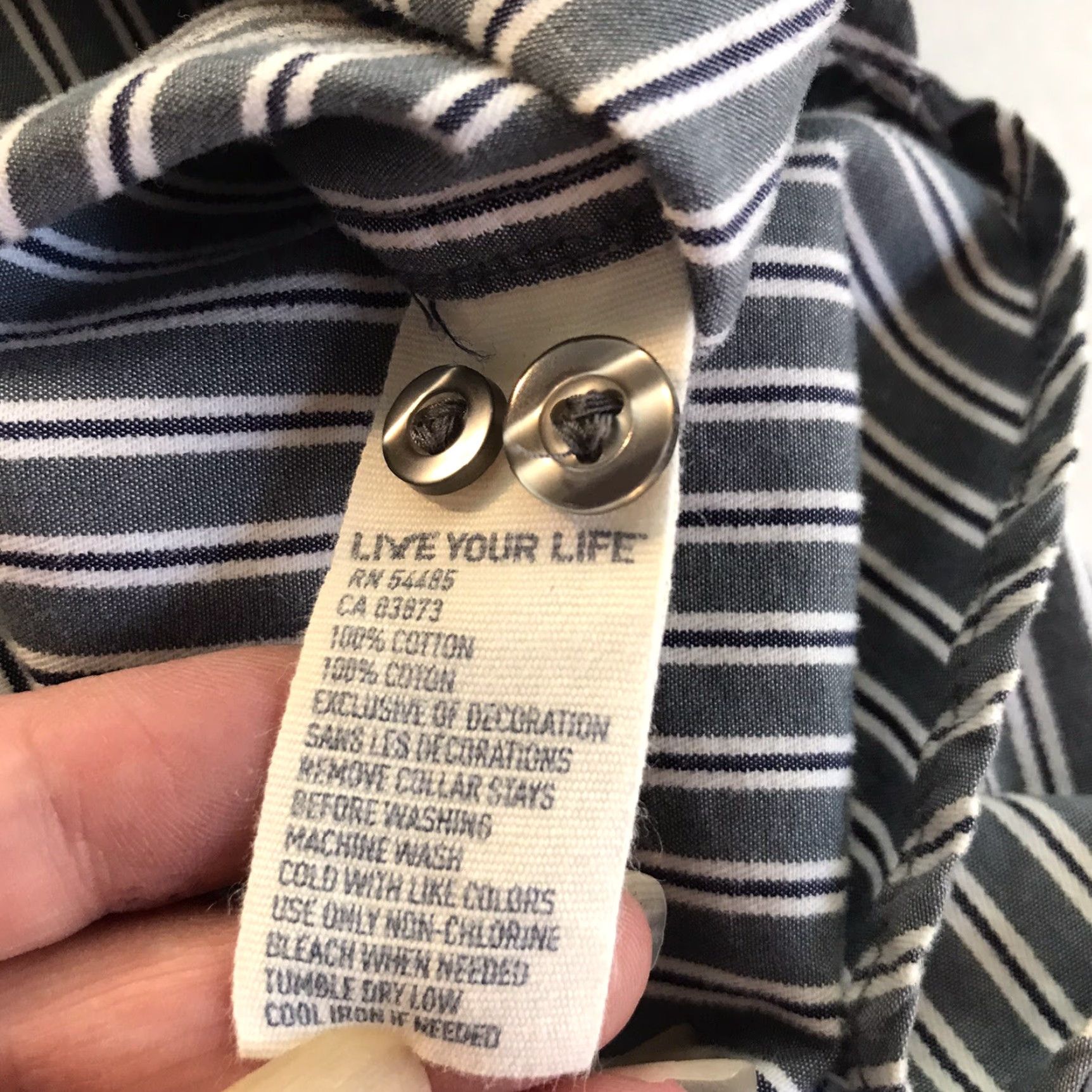 American Eagle Outfitters American Eagle Outfitters Premium Button Up Shirt Mens XL Gry/Wh Striped Regular Fit Size US XL / EU 56 / 4 - 4 Thumbnail