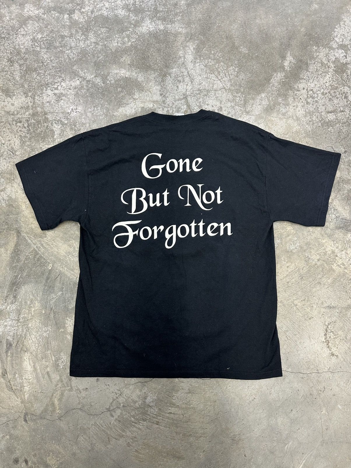 Vintage Vintage Black legends tee Size US L / EU 52-54 / 3 - 2 Thumbnail