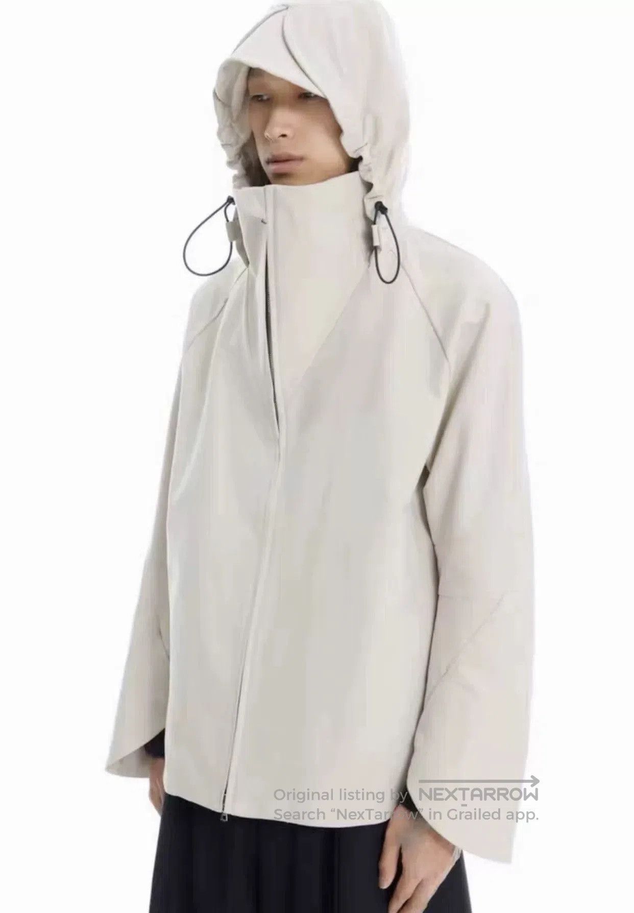 pet-tree-kor Pet Tree Kor Windbreaker Jacket in Beige. Size US L / EU 52-54 / 3 - 8 Thumbnail