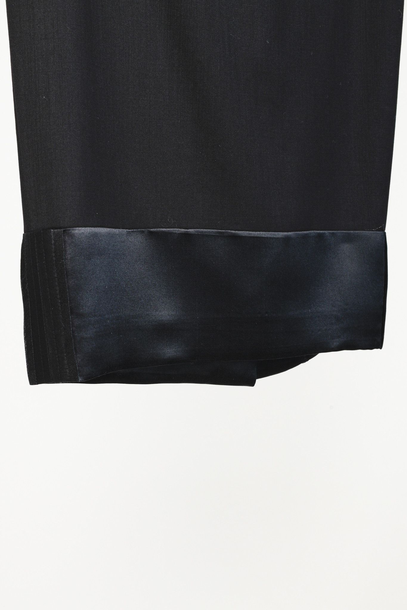 L.A.M.B. L.A.M.B. Vintage Black Wool and Satin Pencil Skirt Size 29" - 5 Thumbnail