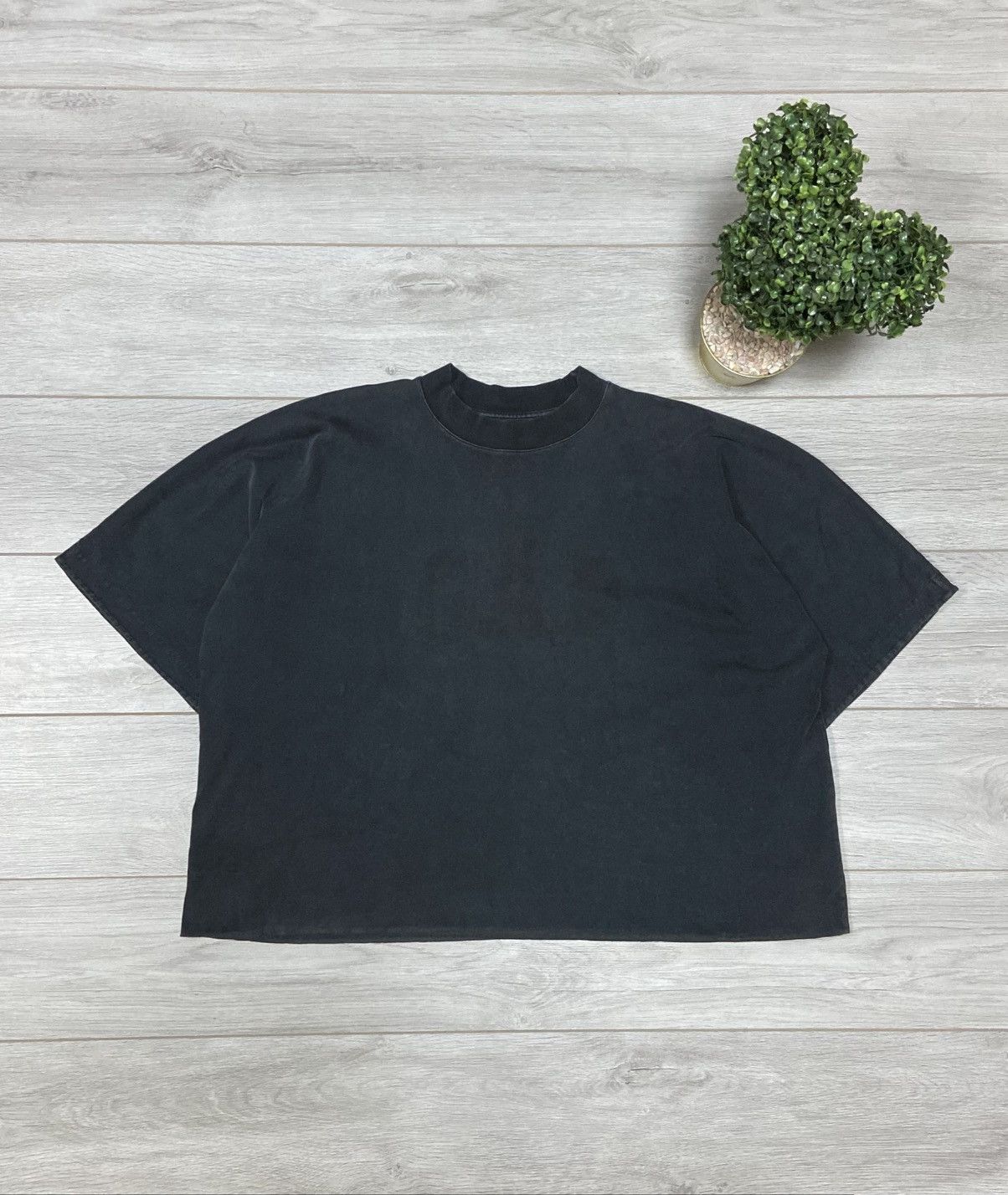 Balenciaga × Gap × Kanye West Yeezy Gap Balenciaga double layer dove No Seam Cropped Tee Size US L / EU 52-54 / 3 - 2 Thumbnail