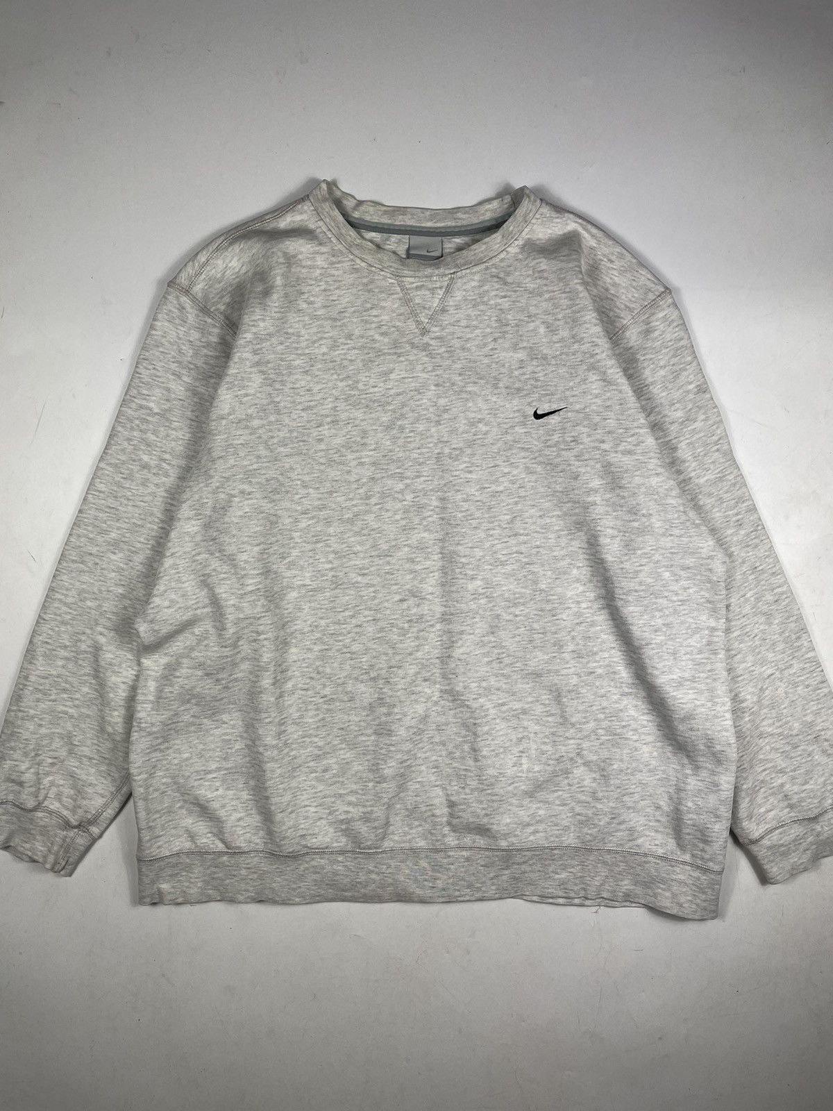 Nike × Vintage Nike swoosh 00s logo classic crewneck boxy xl Size US XL / EU 56 / 4 - 1 Thumbnail
