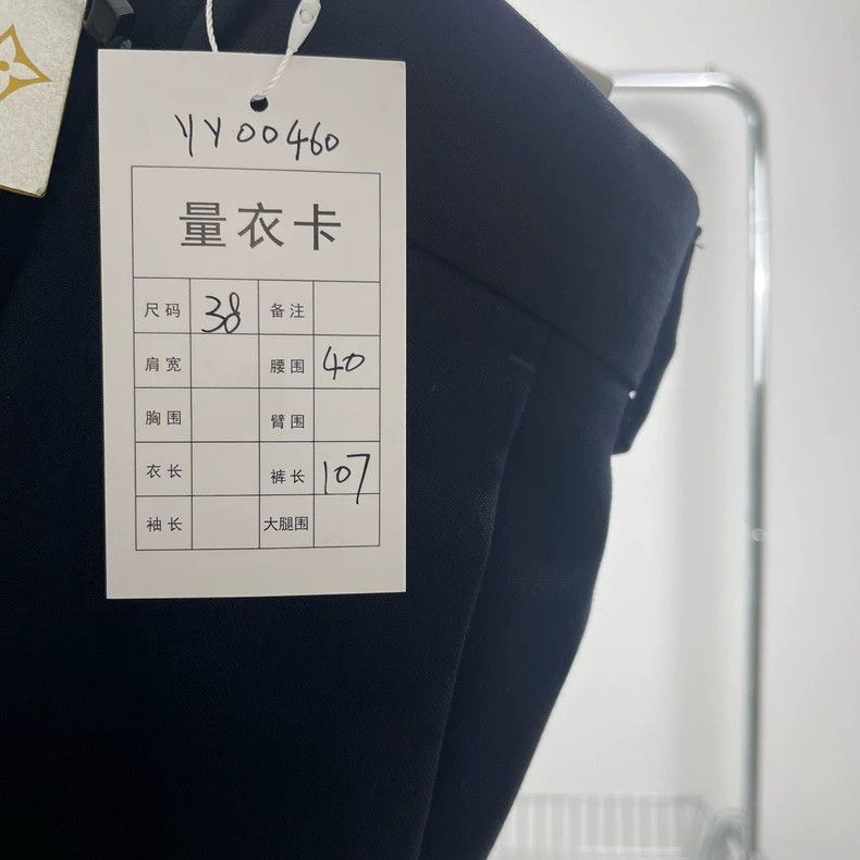 Louis Vuitton Louis Vuitton Black casual trousers 2501-Nextarrow Size US 38 / EU 54 - 6 Thumbnail