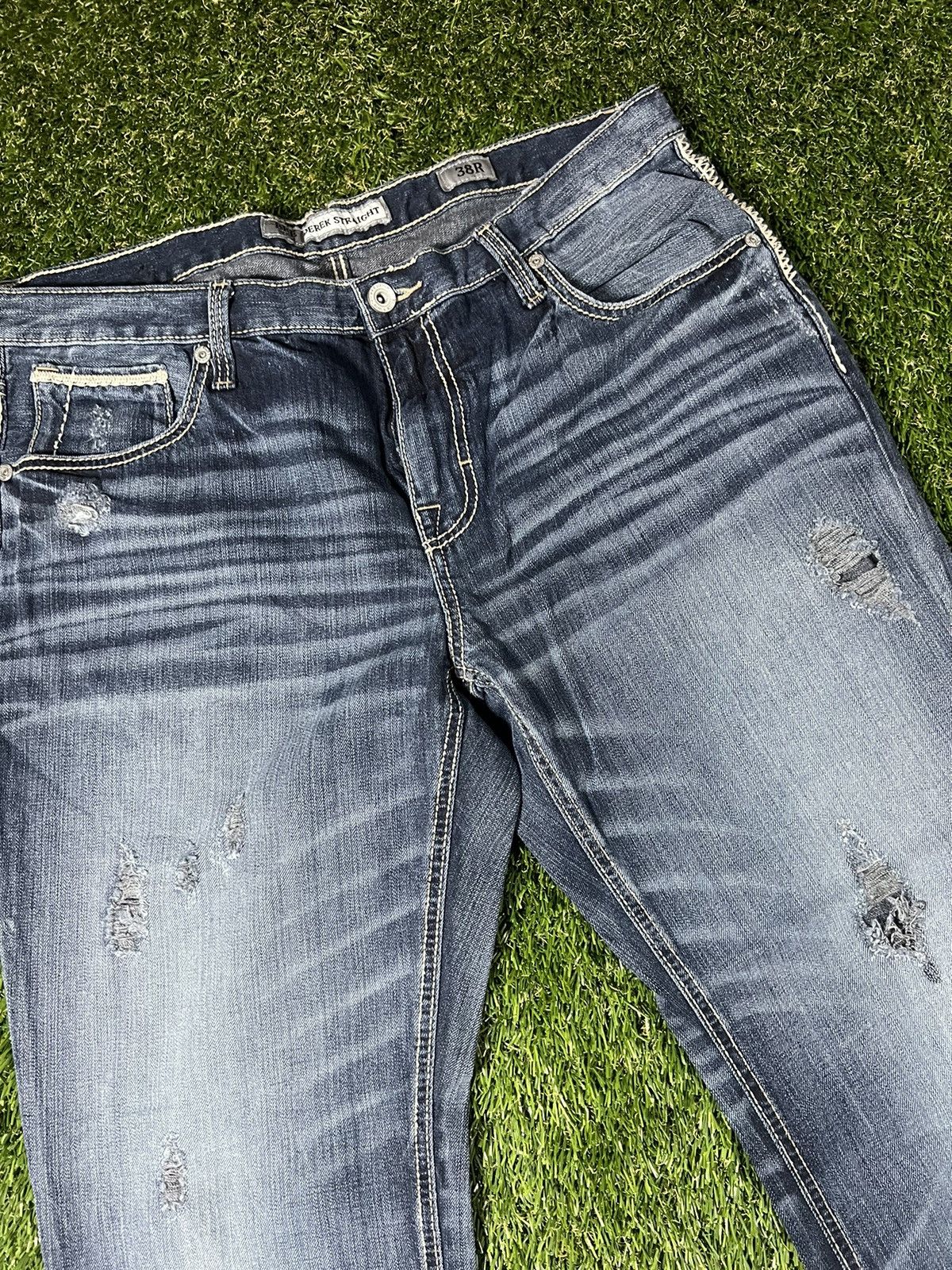 BKE Vintage Y2K Baggy Distressed Dark Washed Denim Jean Pants Size US 38 / EU 54 - 2 Thumbnail
