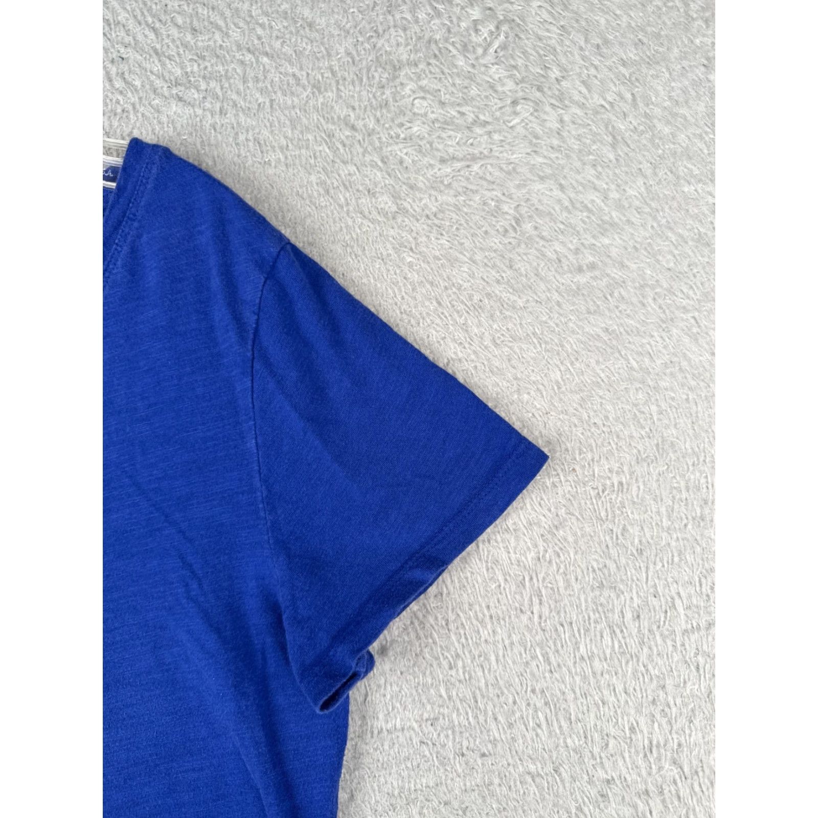 Tommy Hilfiger VINTAGE Tommy Hilfiger Shirt Women L Blue V-Neck Short Sleeve 100% Cotton Logo Casual Mens? Womens? Wait. No. END. Size L / US 10 / IT 46 - 2 Thumbnail