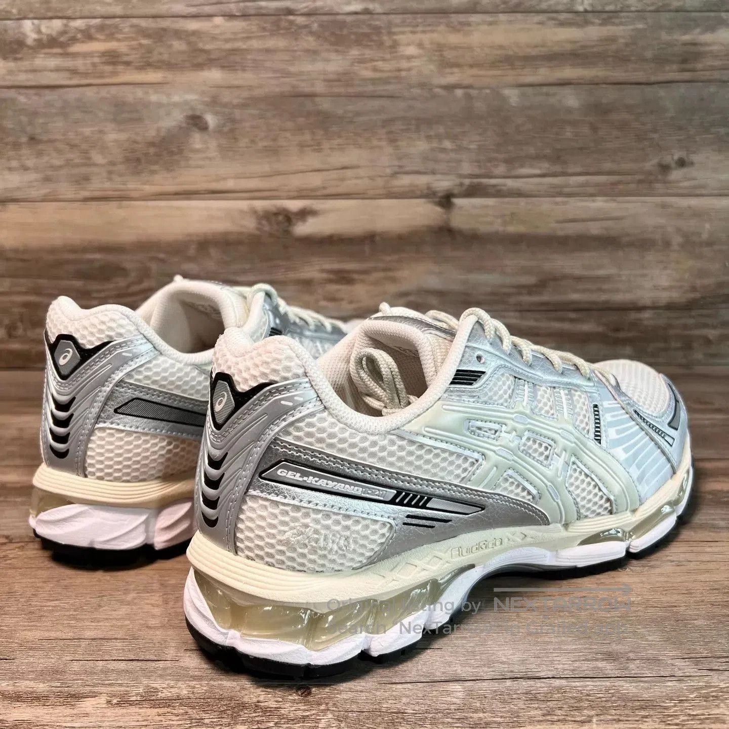 Asics Silver Low-Top Running Sneakers Size 11. Size US 11 / EU 44 - 3 Thumbnail