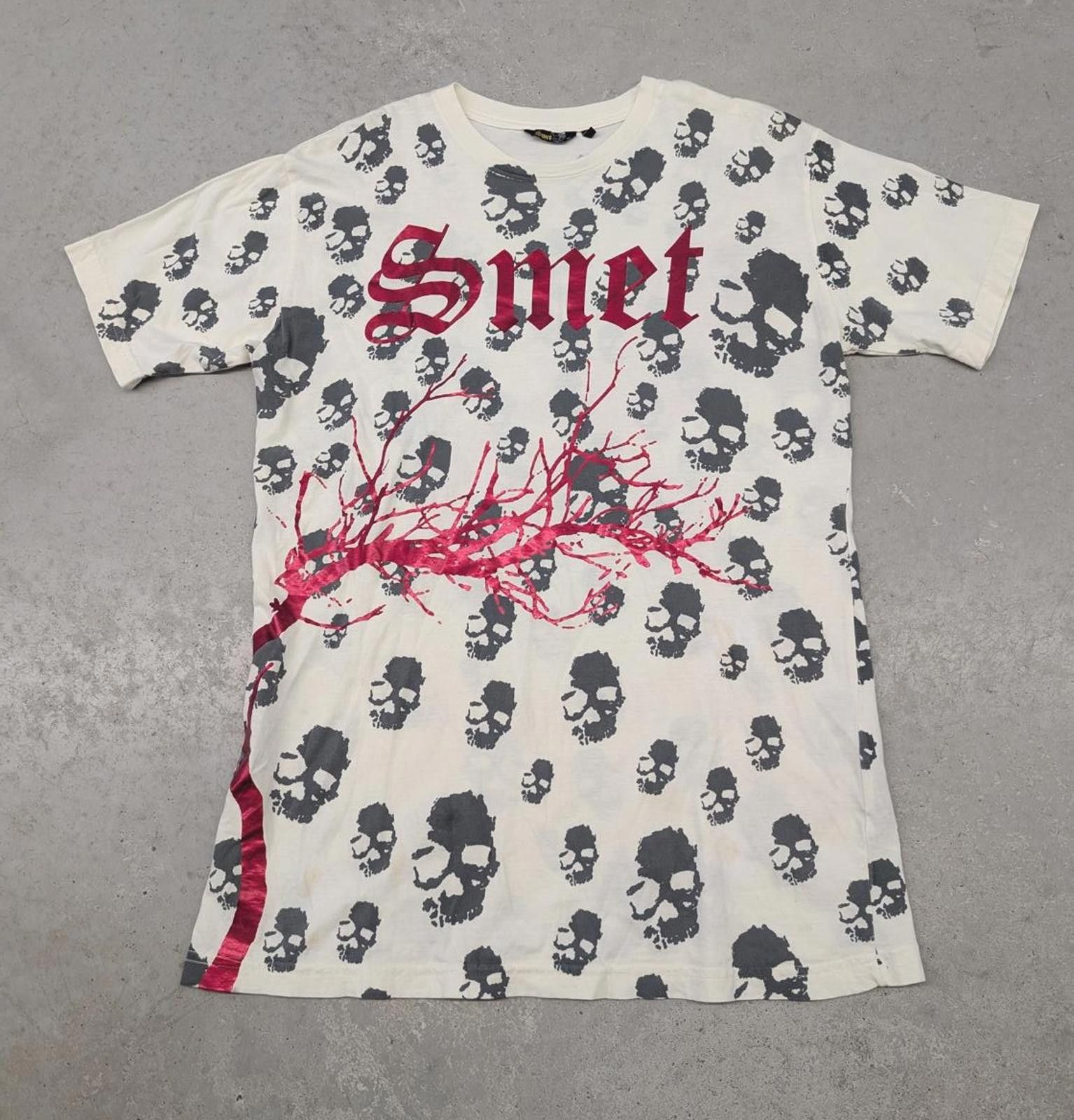 Paul Smith Y2K Smet Skulls Born on the street all over print t-shirt Size US L / EU 52-54 / 3 - 1 Thumbnail