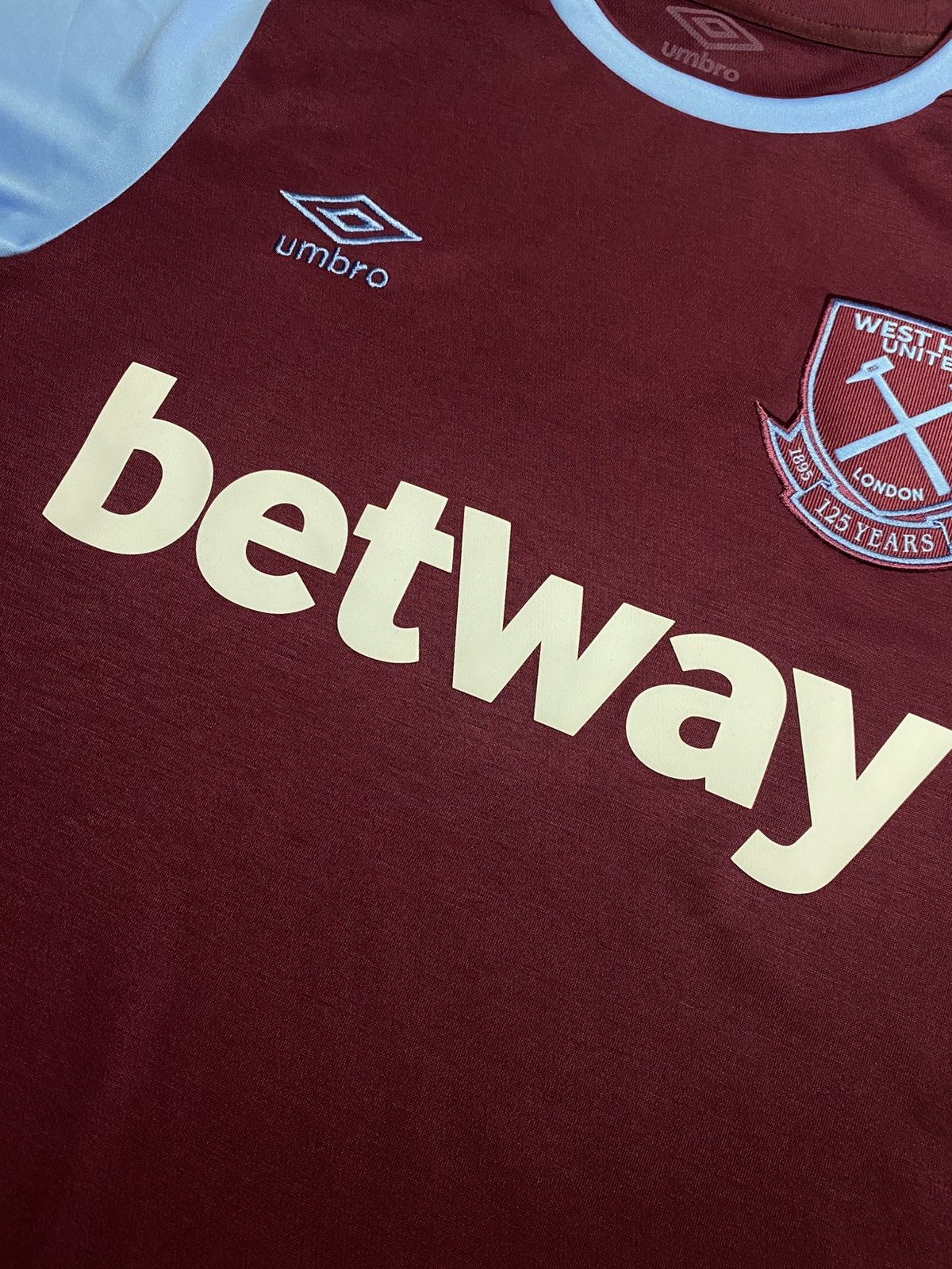 Umbro Umbro West Ham United 2020/21 home 125 years soccer jersey Size US M / EU 48-50 / 2 - 12 Thumbnail
