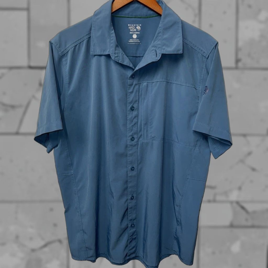 Mountain Hardwear VINTAGE Mountain Hardwear Short Sleeve Button-Up Shirt Mens Size M Blue Casual Fashion Size US M / EU 48-50 / 2 - 1 Thumbnail