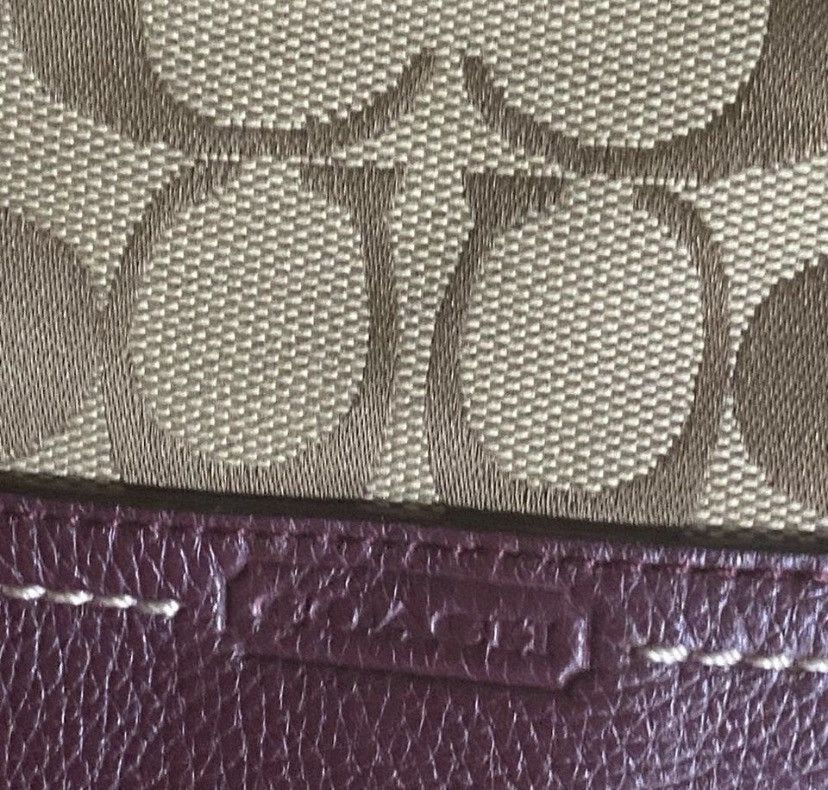 Coach Coach C Carrie Signature Burgundy Brown purse Size ONE SIZE - 4 Thumbnail
