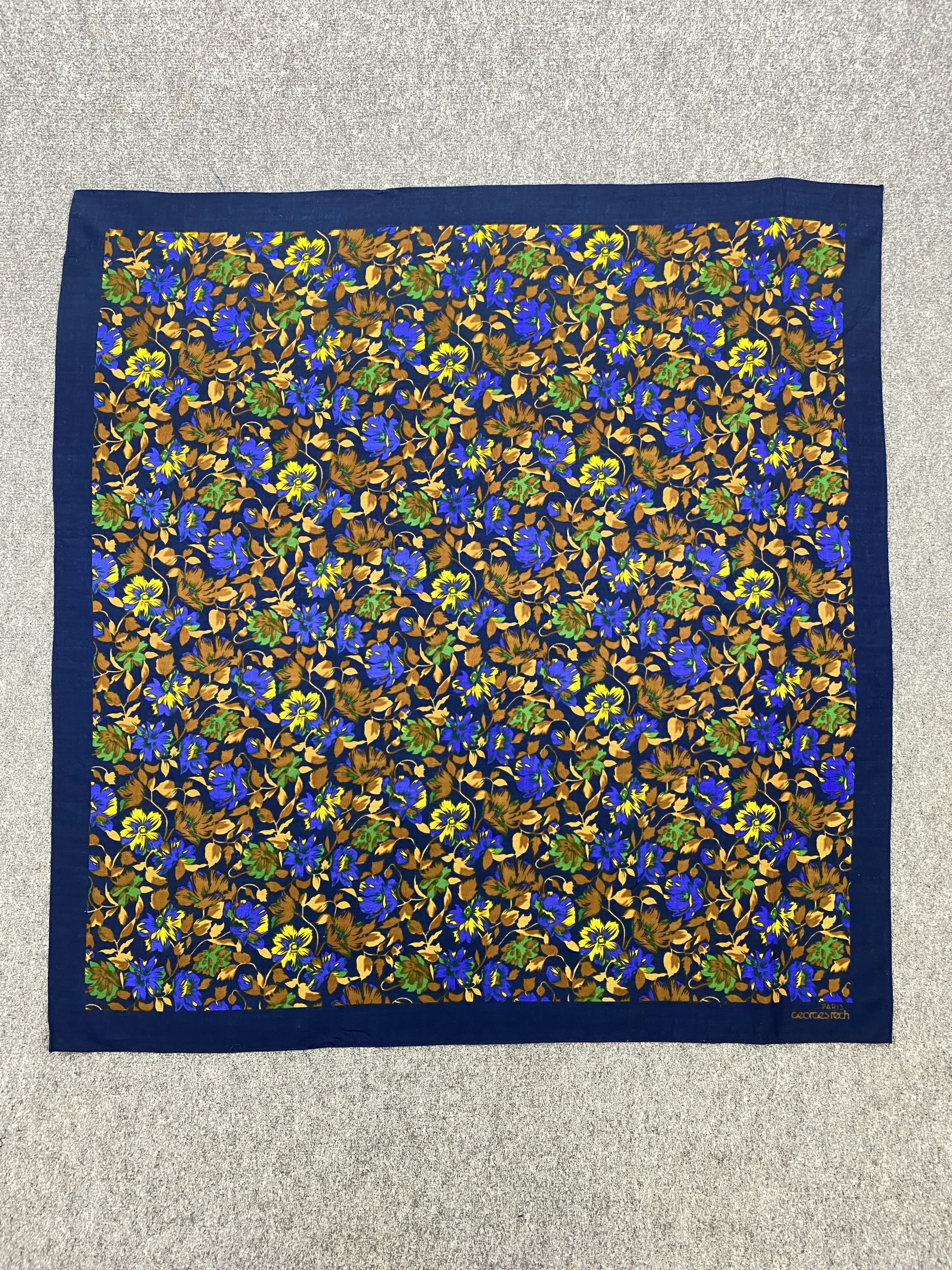 Vintage Ceorcesrech Wool Shawl Babushka head Scarf SN0040 Size ONE SIZE - 3 Thumbnail
