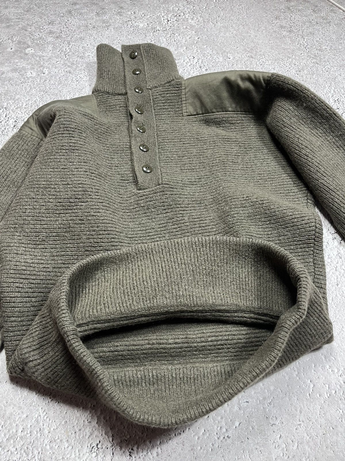 Other Vintage 1983 Military Army Heavy Wool Sweater Pullover L Size US L / EU 52-54 / 3 - 6 Thumbnail